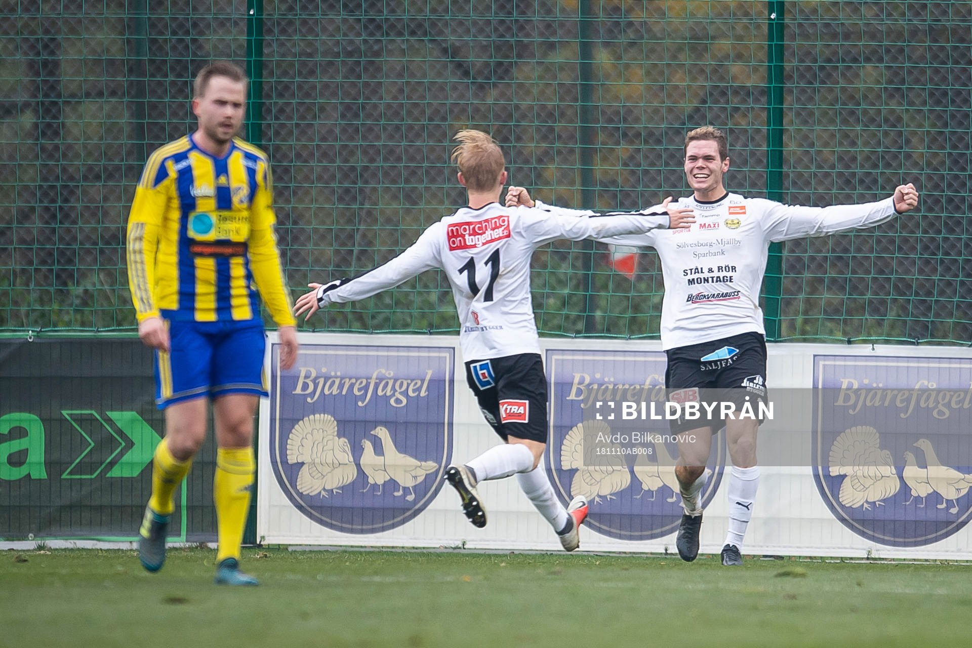 Mjällbys Jakob Bergström jublar