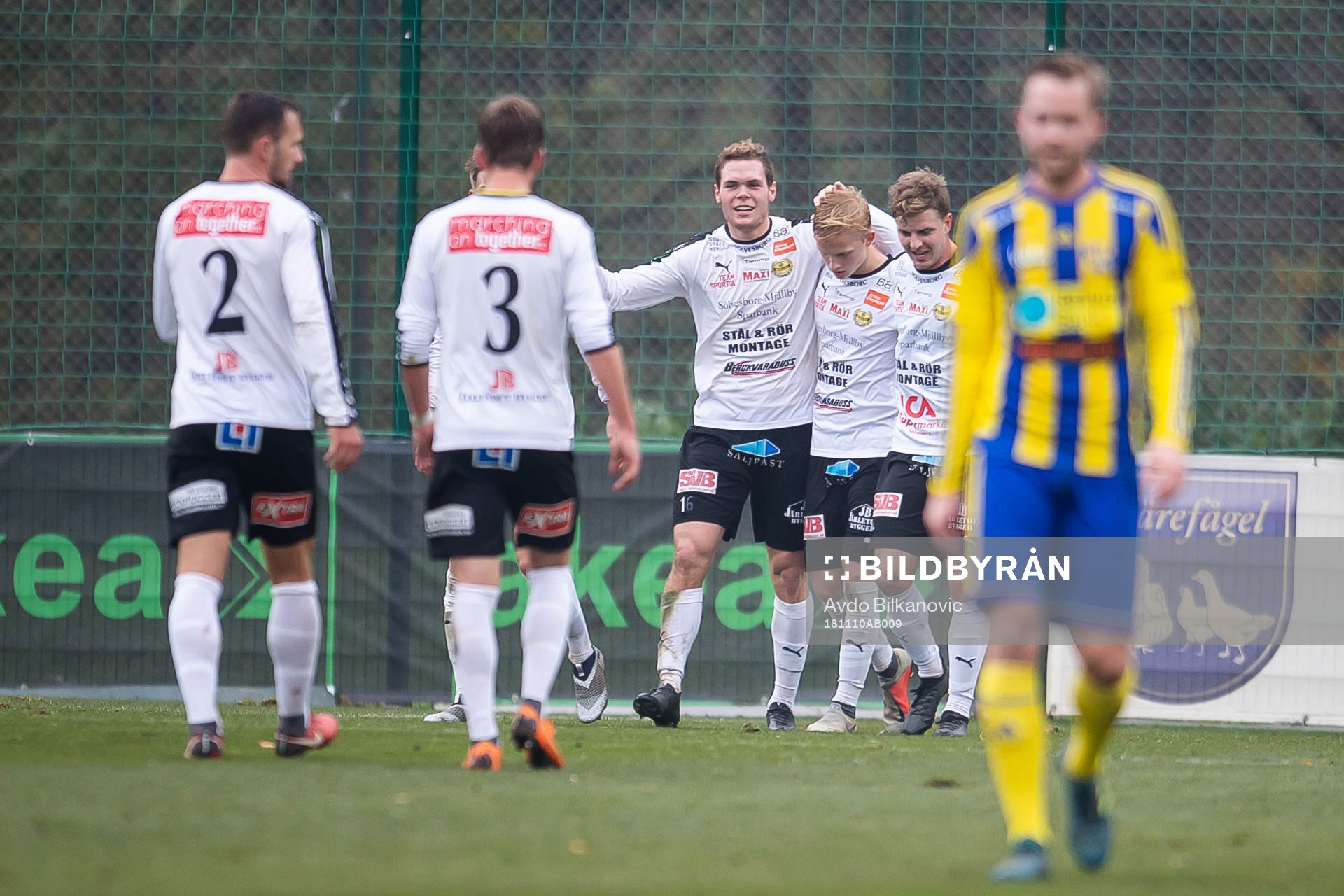 Mjällbys Jakob Bergström jublar