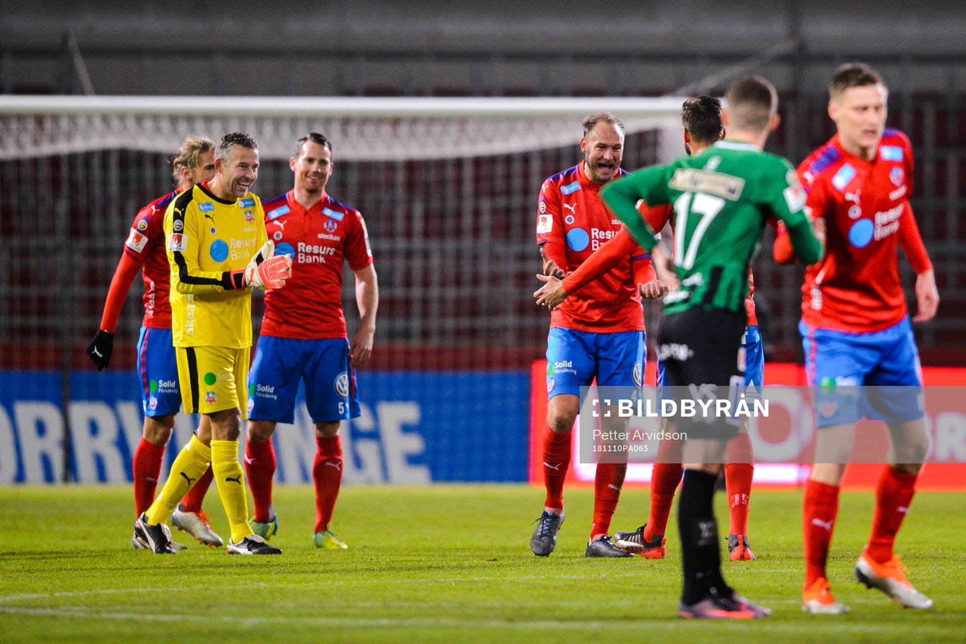 Helsingborgs Daniel Andersson och Andreas Granqvist  jublar