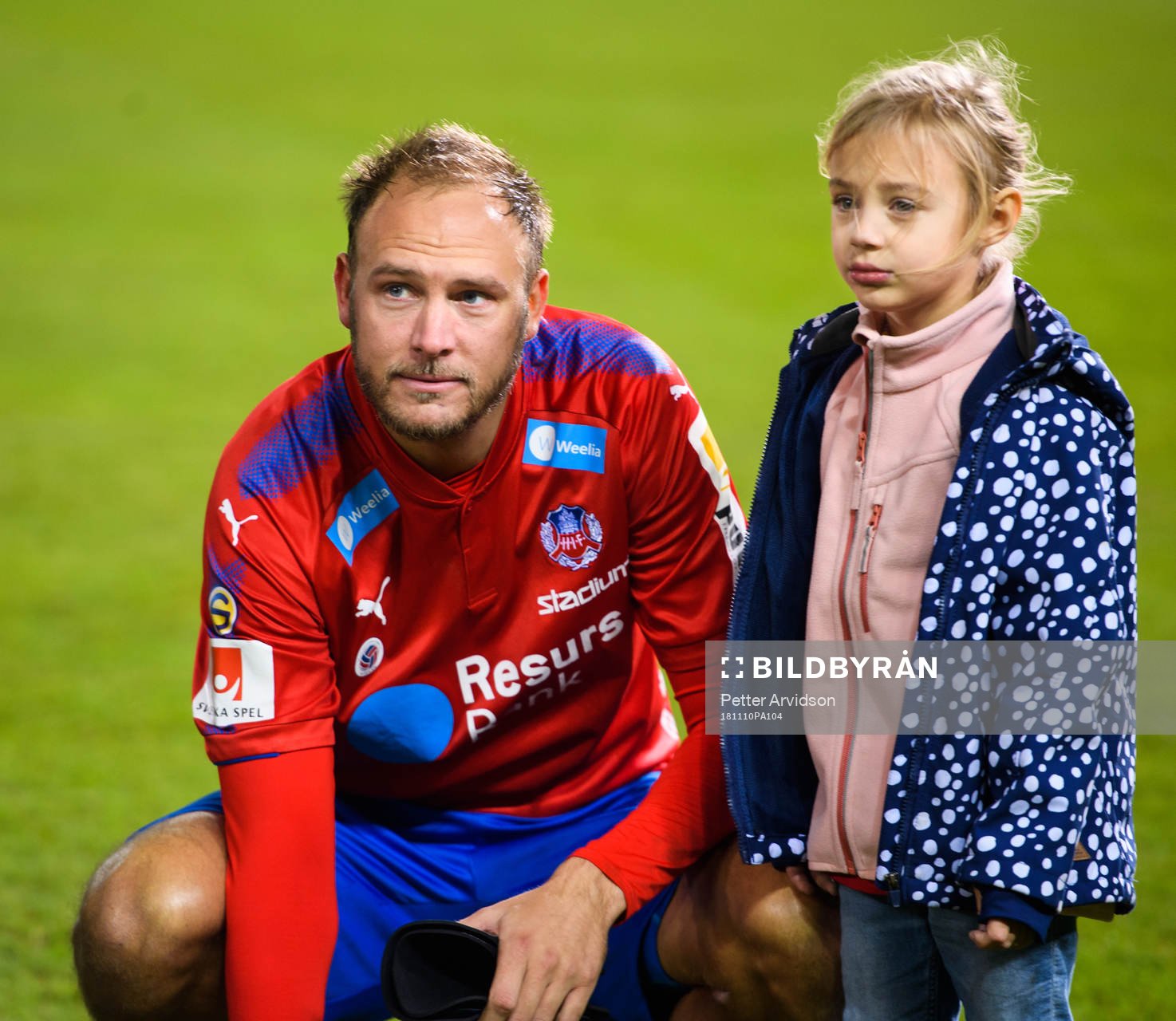 Helsingborgs Andreas Granqvist med sin dotter Nova