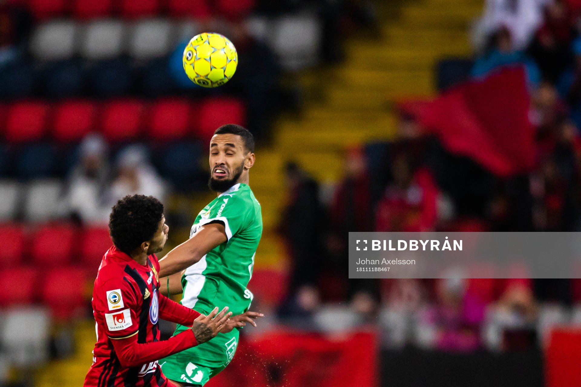 Östersunds Jerell Anthony Sellars och Hammarbys Junes Barny