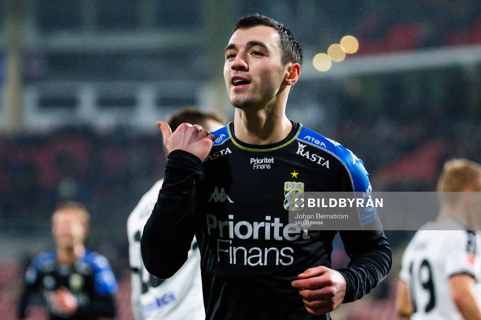 IFK Göteborgs Giorgi Kharaishvili jublar
