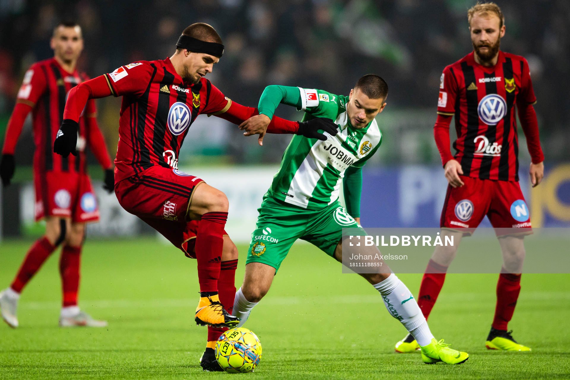 Östersunds Douglas Bergqvist och Hammarbys Vladimir Rodic