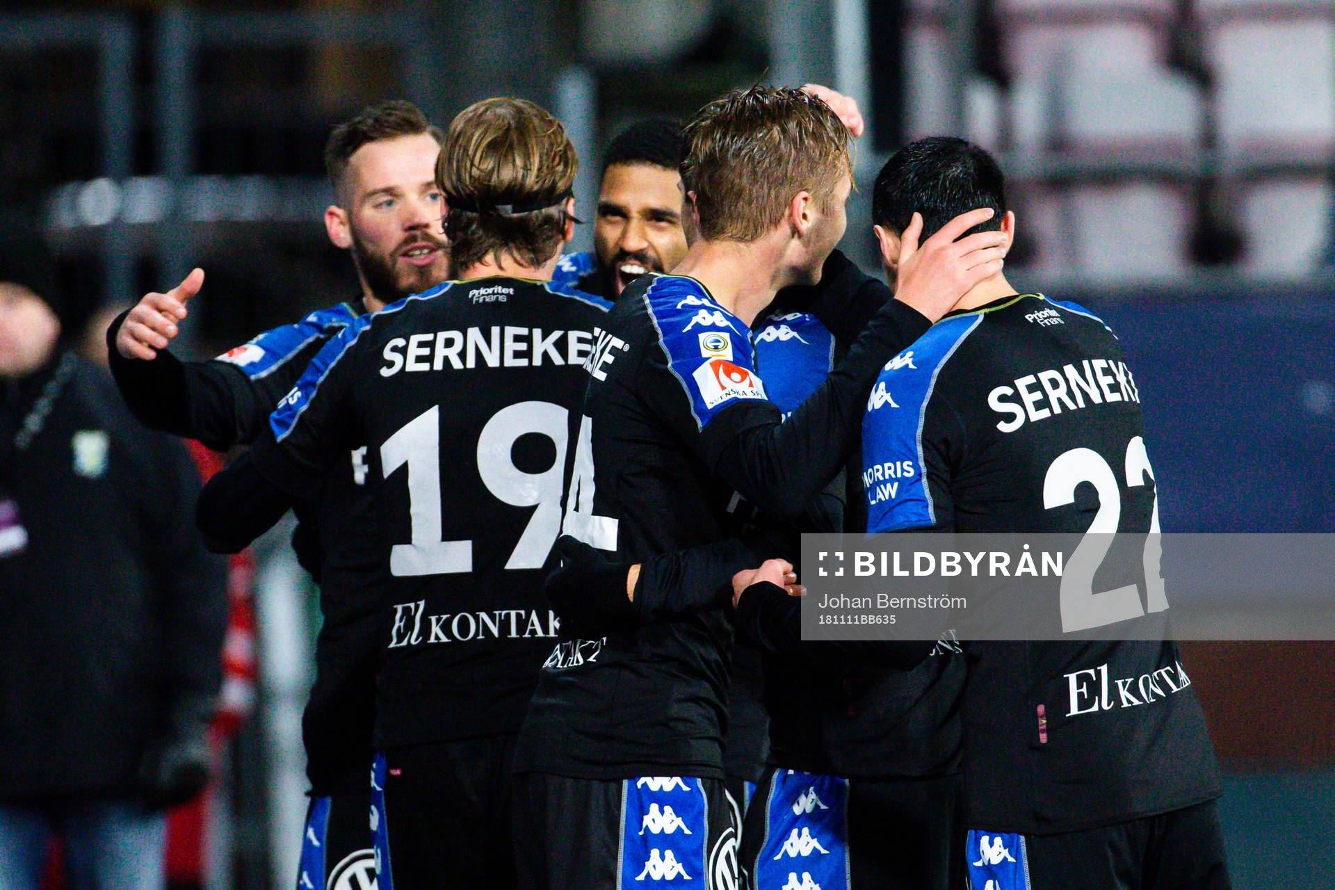 IFK Göteborgs spelare jublar