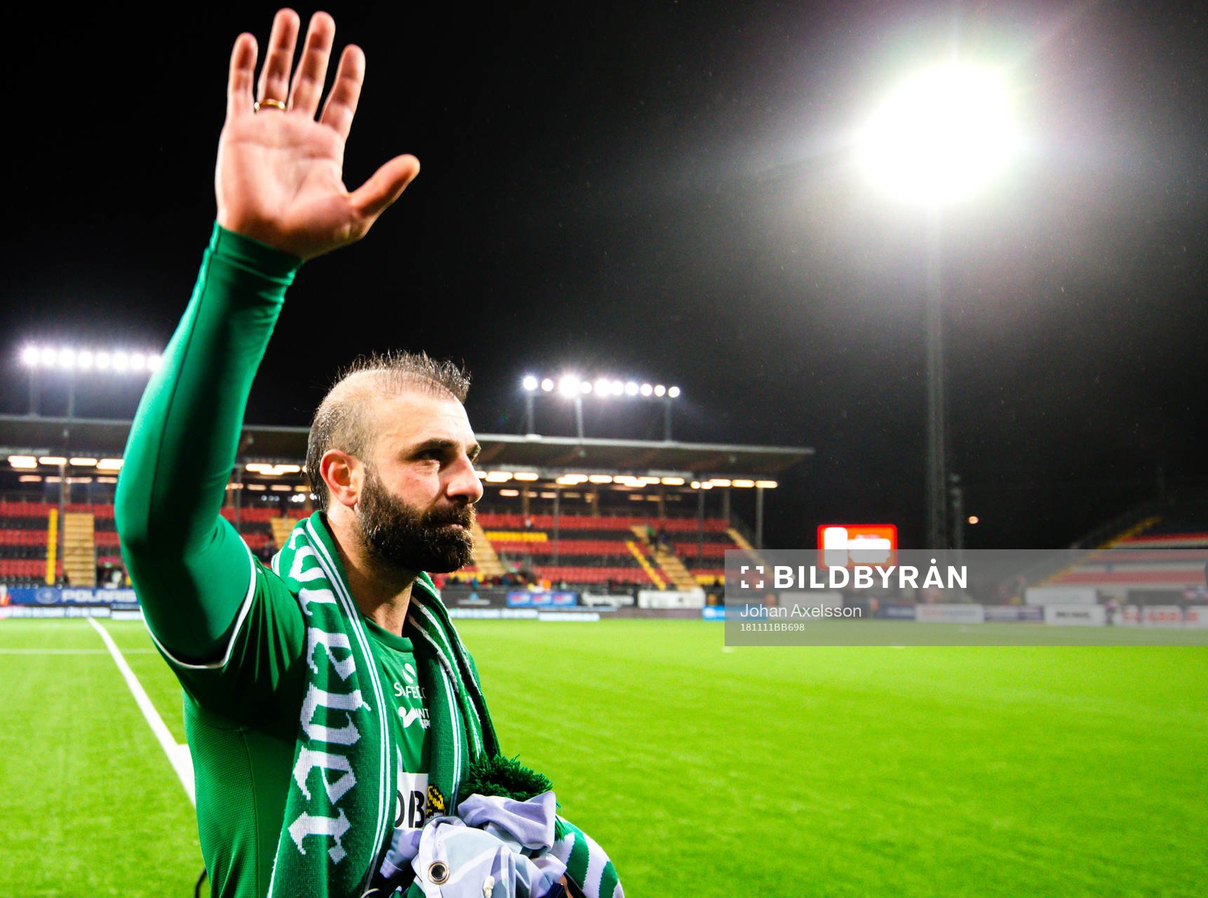 Hammarbys Kennedy Bakircioglu tackar publiken