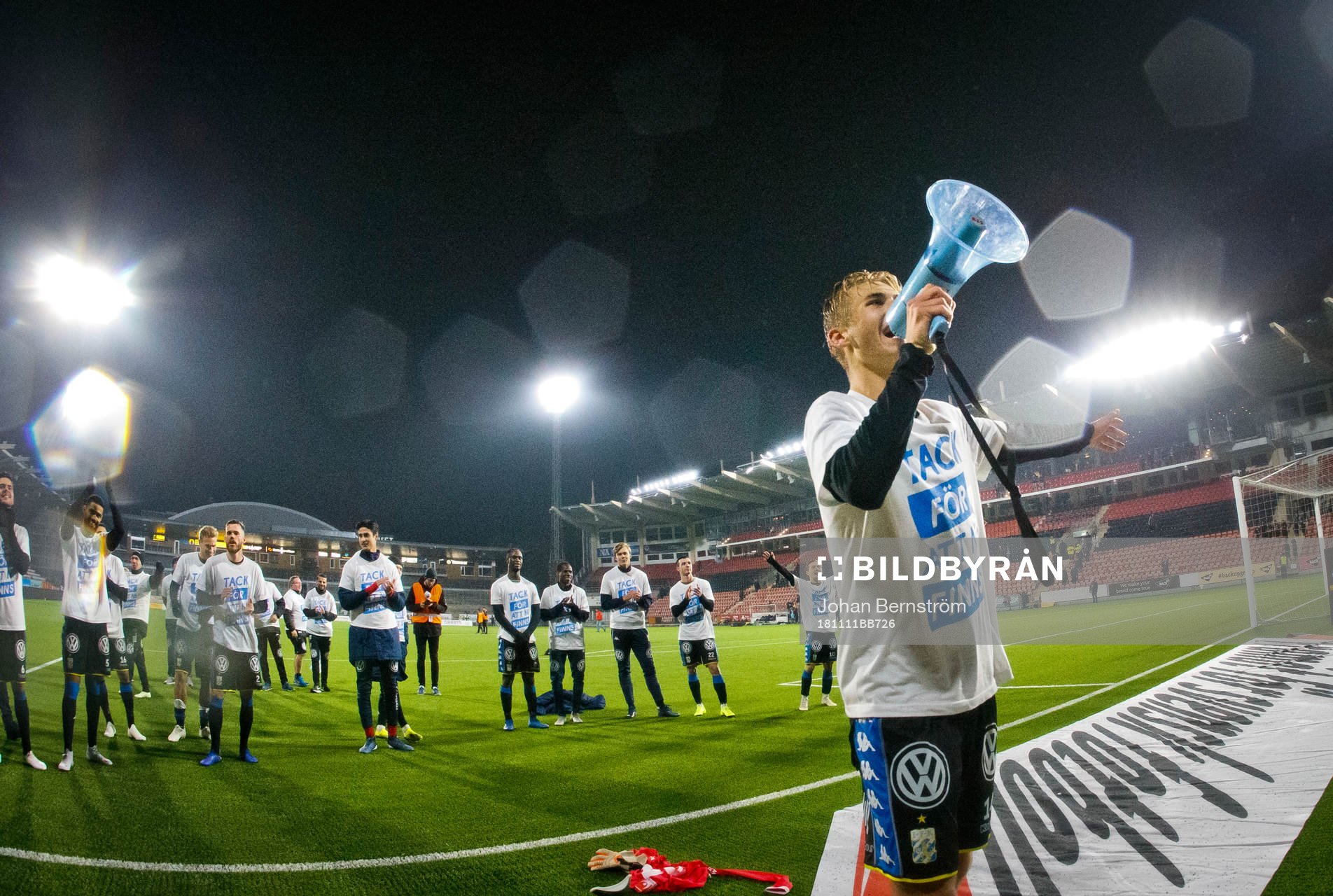 IFK Göteborgs Benjamin Nygren tackar fansen