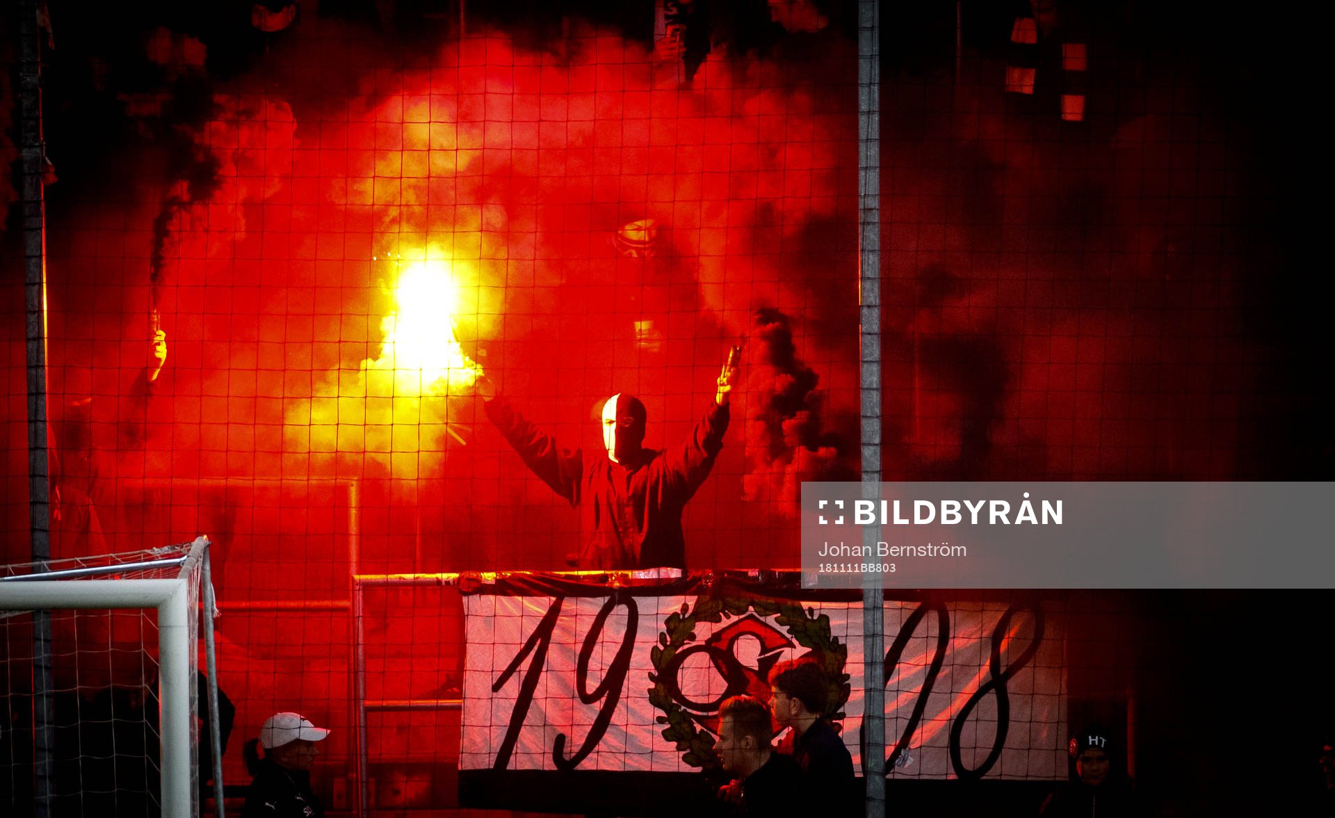 Örebrosupporter med bengal