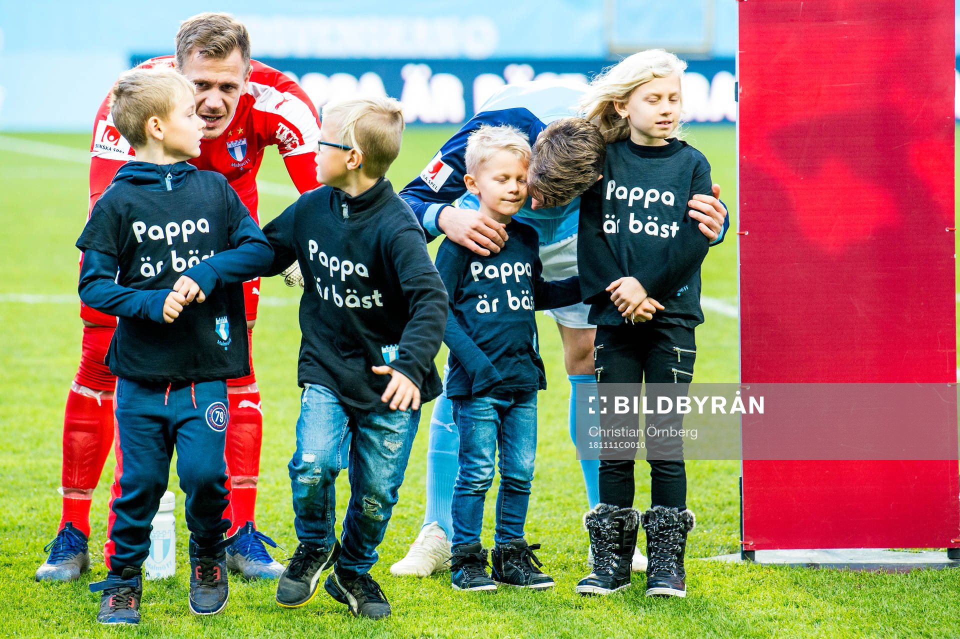 Malmö FFs målvakt Johan Dahlin och Markus Rosenberg med