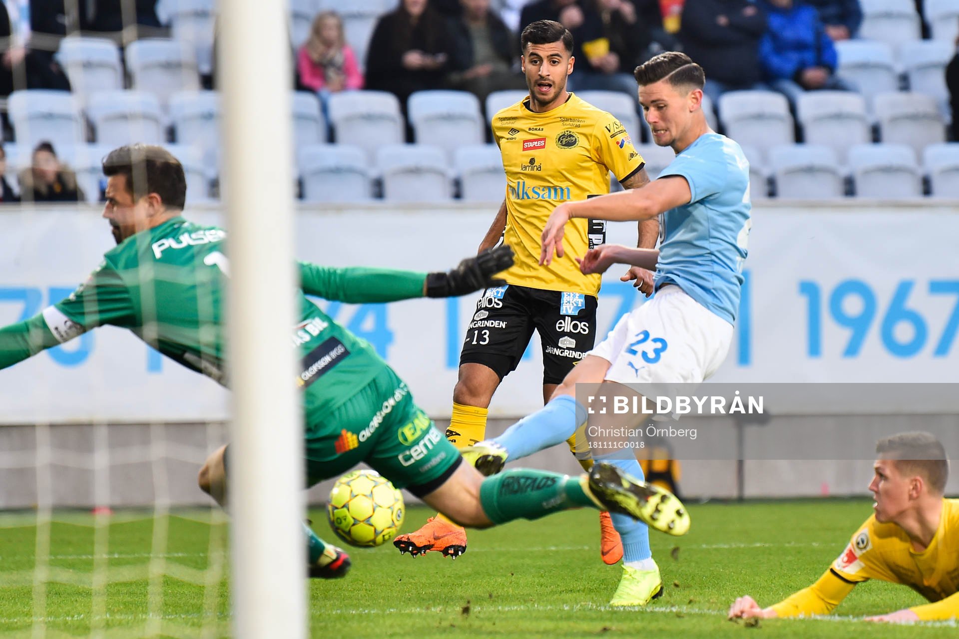 Malmö FFs Marcus Antonsson med missad målchans mot