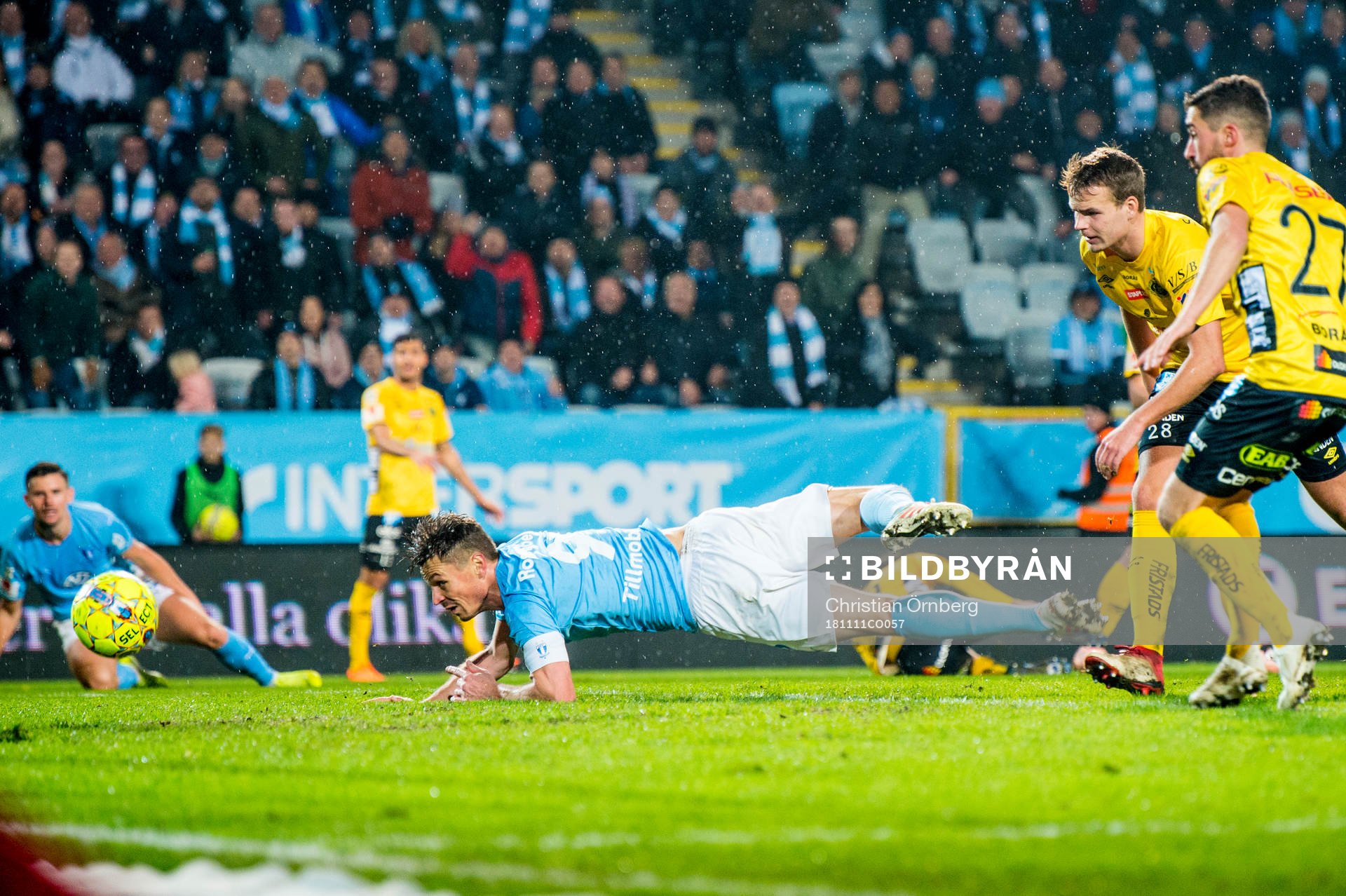 Malmö FFs Markus Rosenberg mot Elfsborgs Gustav Henriksson