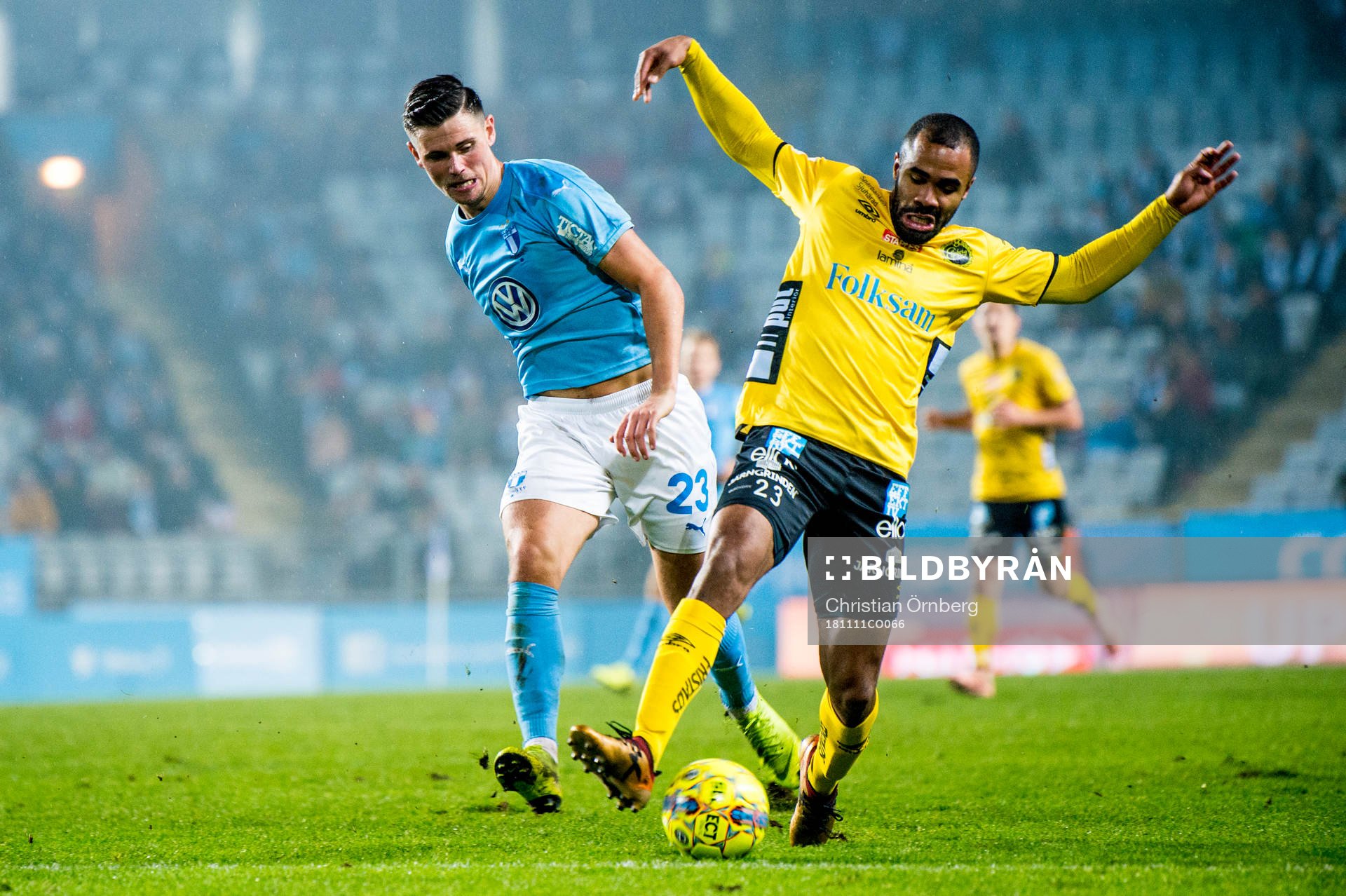Malmö FFs Marcus Antonsson mot Elfsborgs Alex Dyer