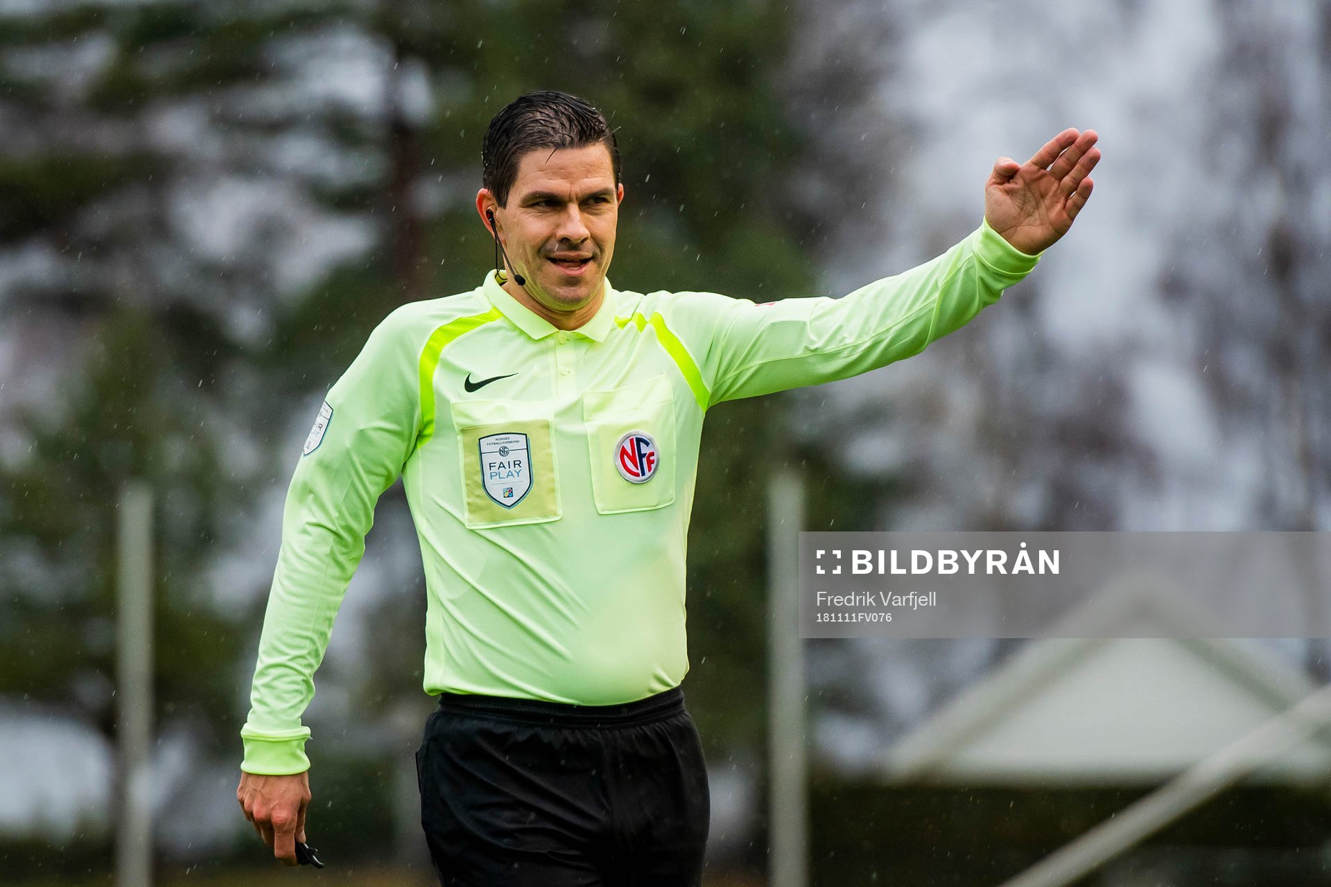 Steinar Hauge, referee