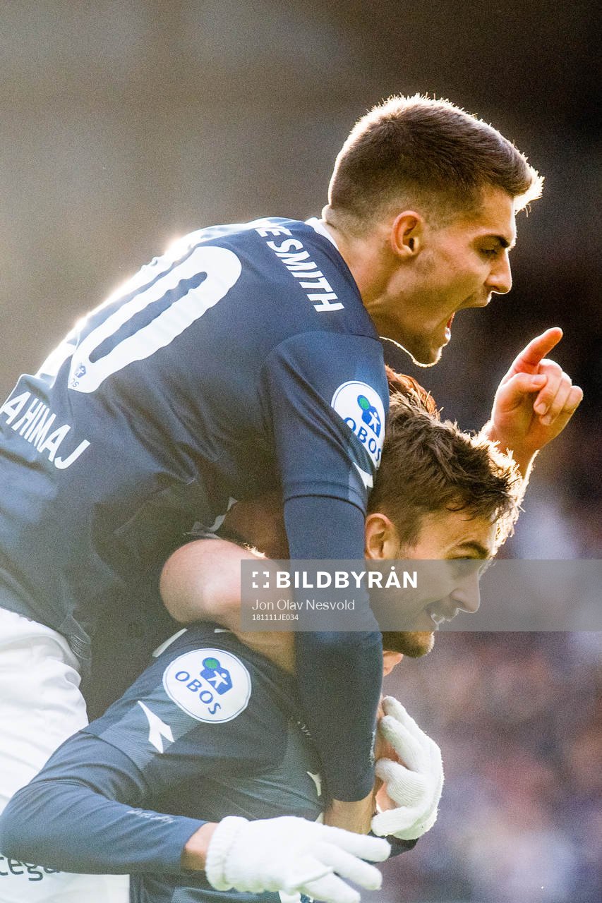 Johnny Furdal of Viking celebrates with his teammate