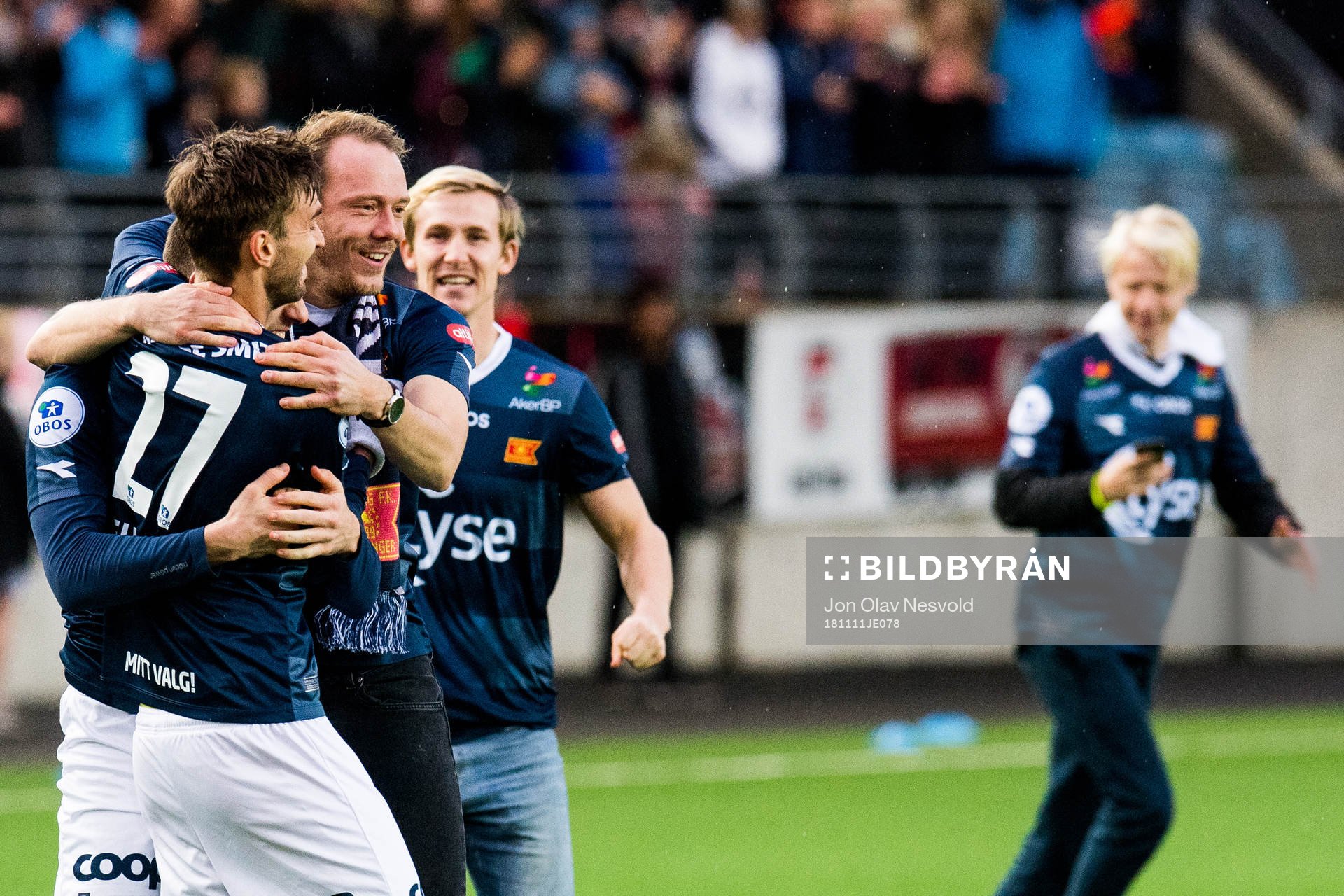 Johnny Furdal of Viking celebrates