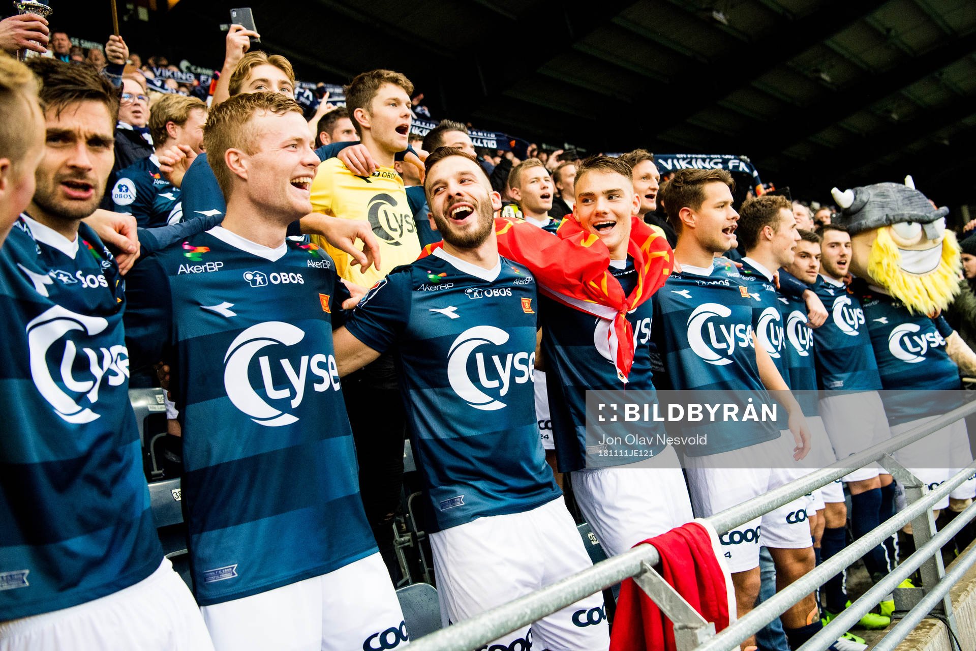 Johnny Furdal, Even Østensen, Zlatko Tripic, Markus Nakkim and Tord Johnsen Salte of Viking celebrate after the OBOS-ligaen match between Viking and Kongsvinger on November 11, 2018 in Stavanger.