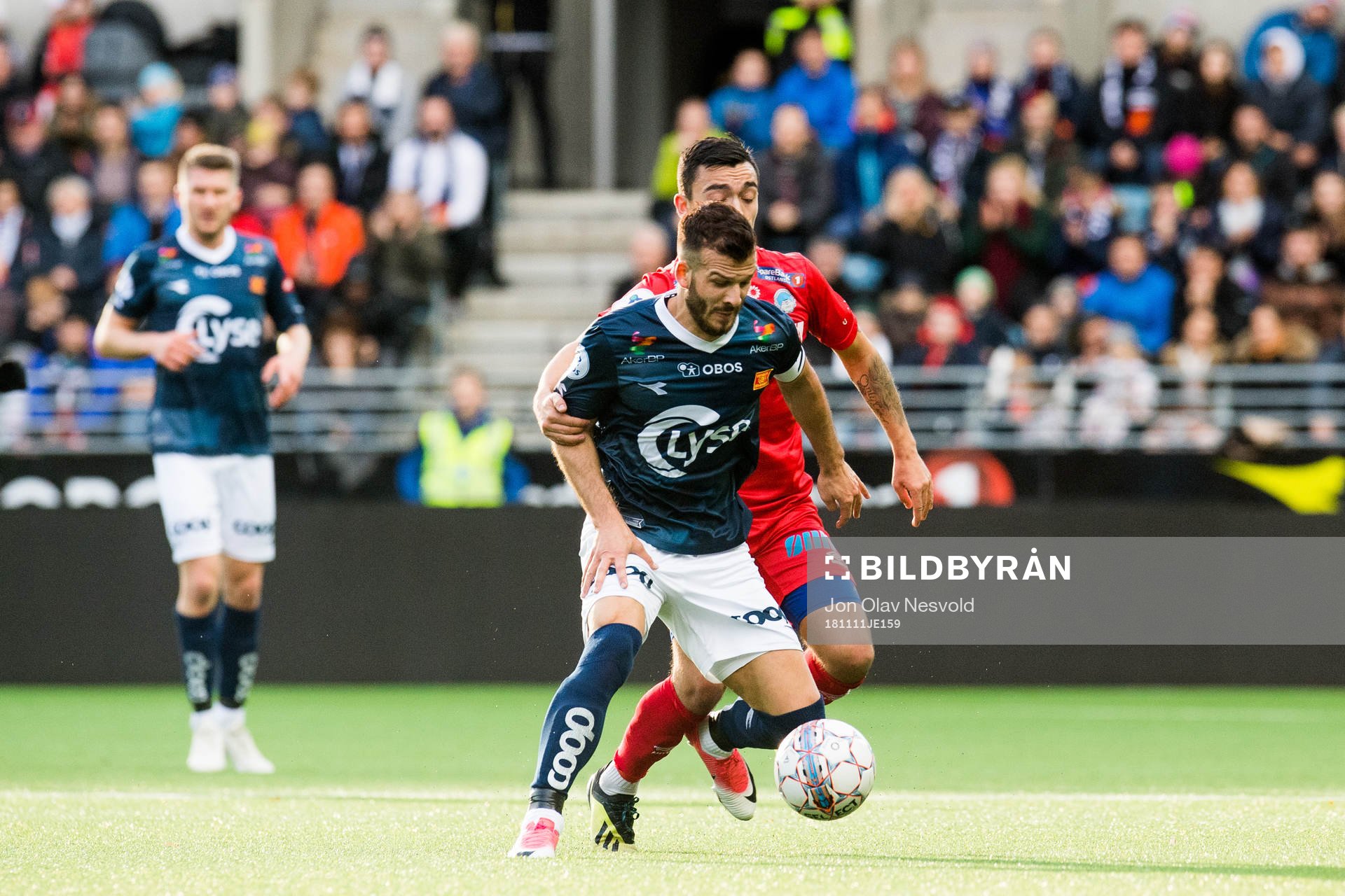 Zlatko Tripic of Viking and Niklas Castro of Kongsvinger