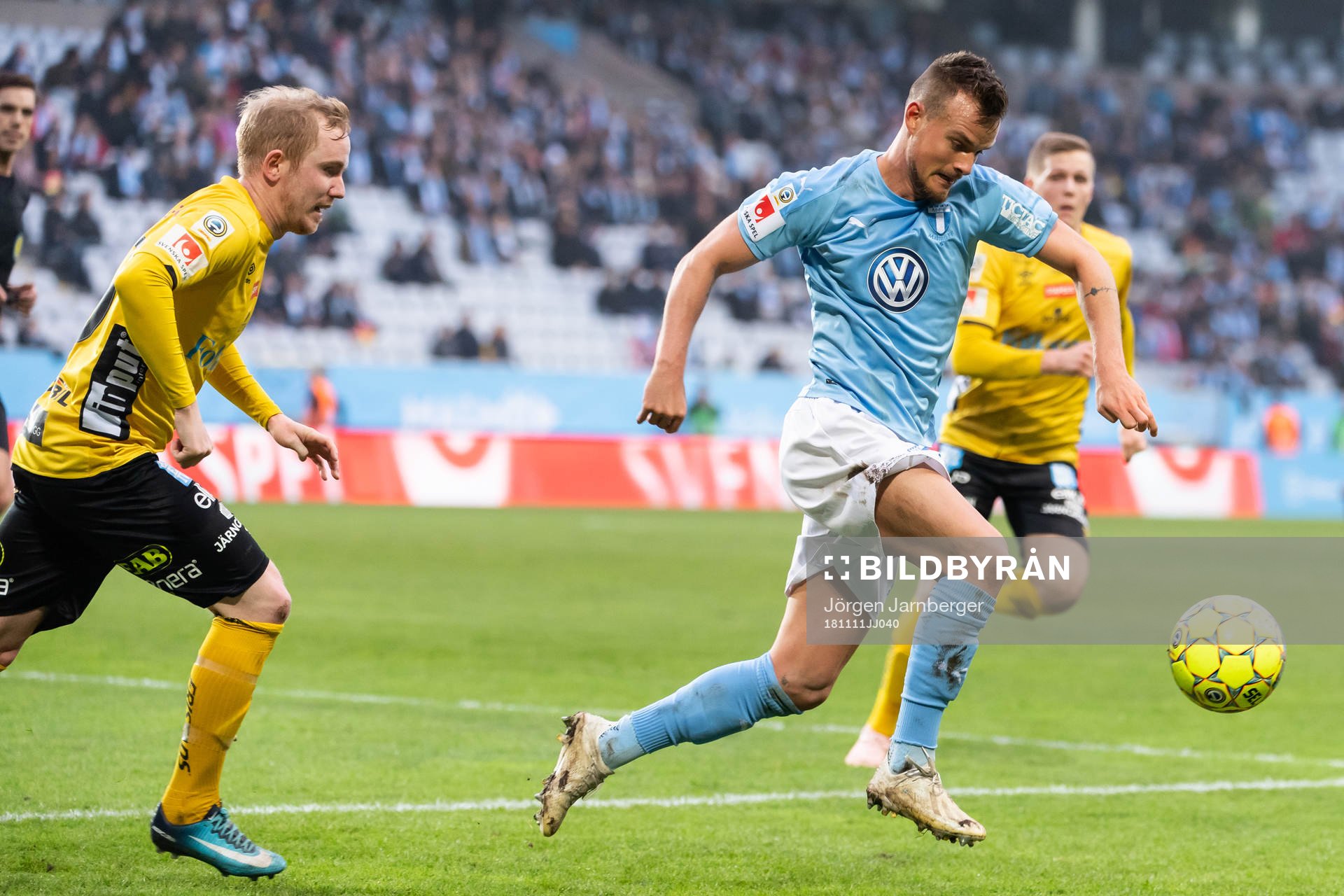 1 Malmö FFs Eric Larsson och Elfsborgs Simon Lundevall
