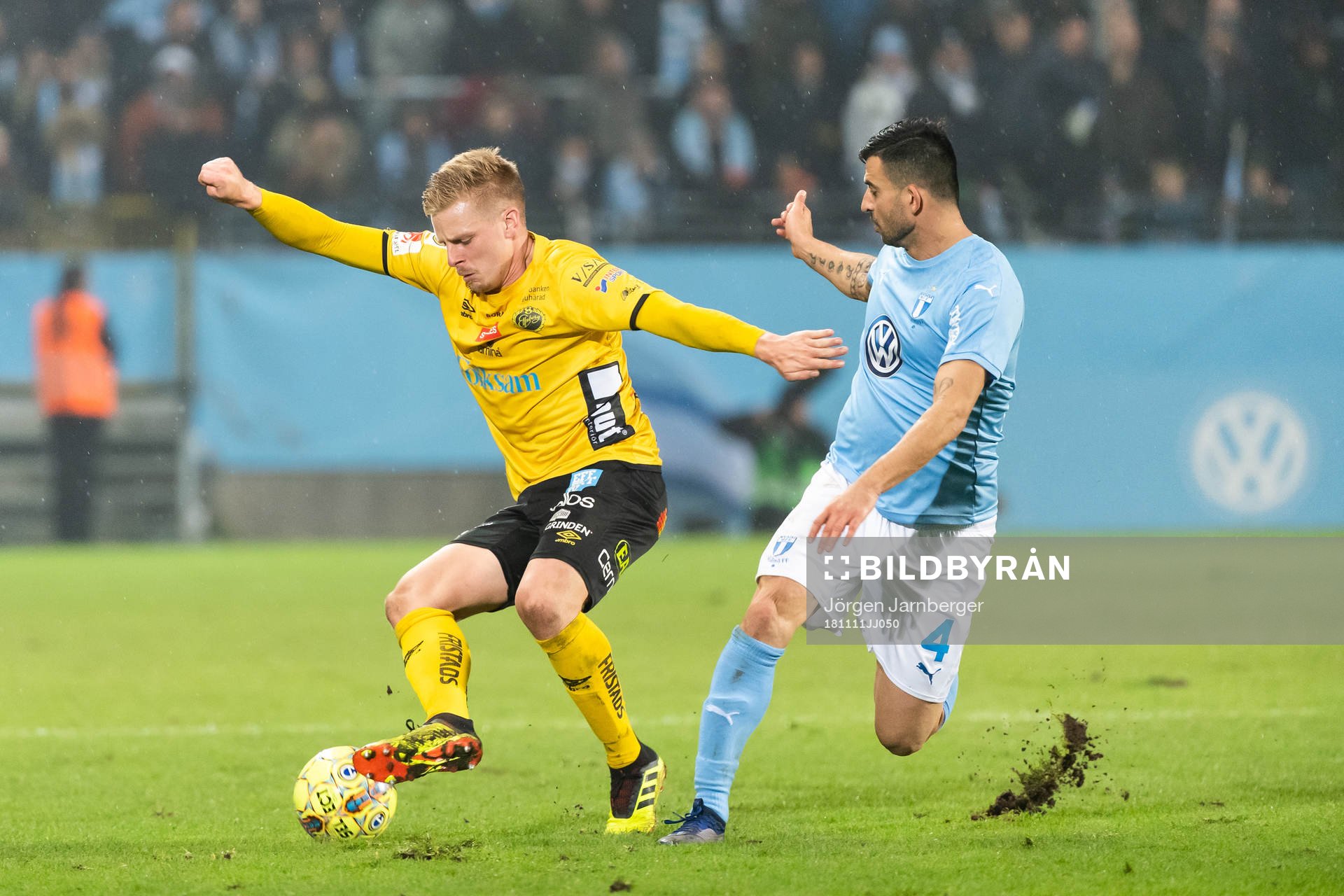 Elfsborgs Per Frick och Malmö FFs Behrang Safari