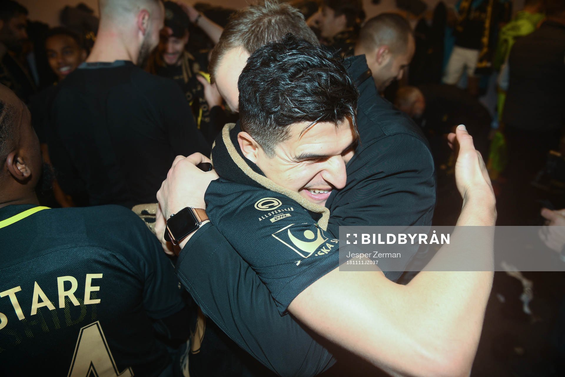 s Tarik Elyounoussi jublar