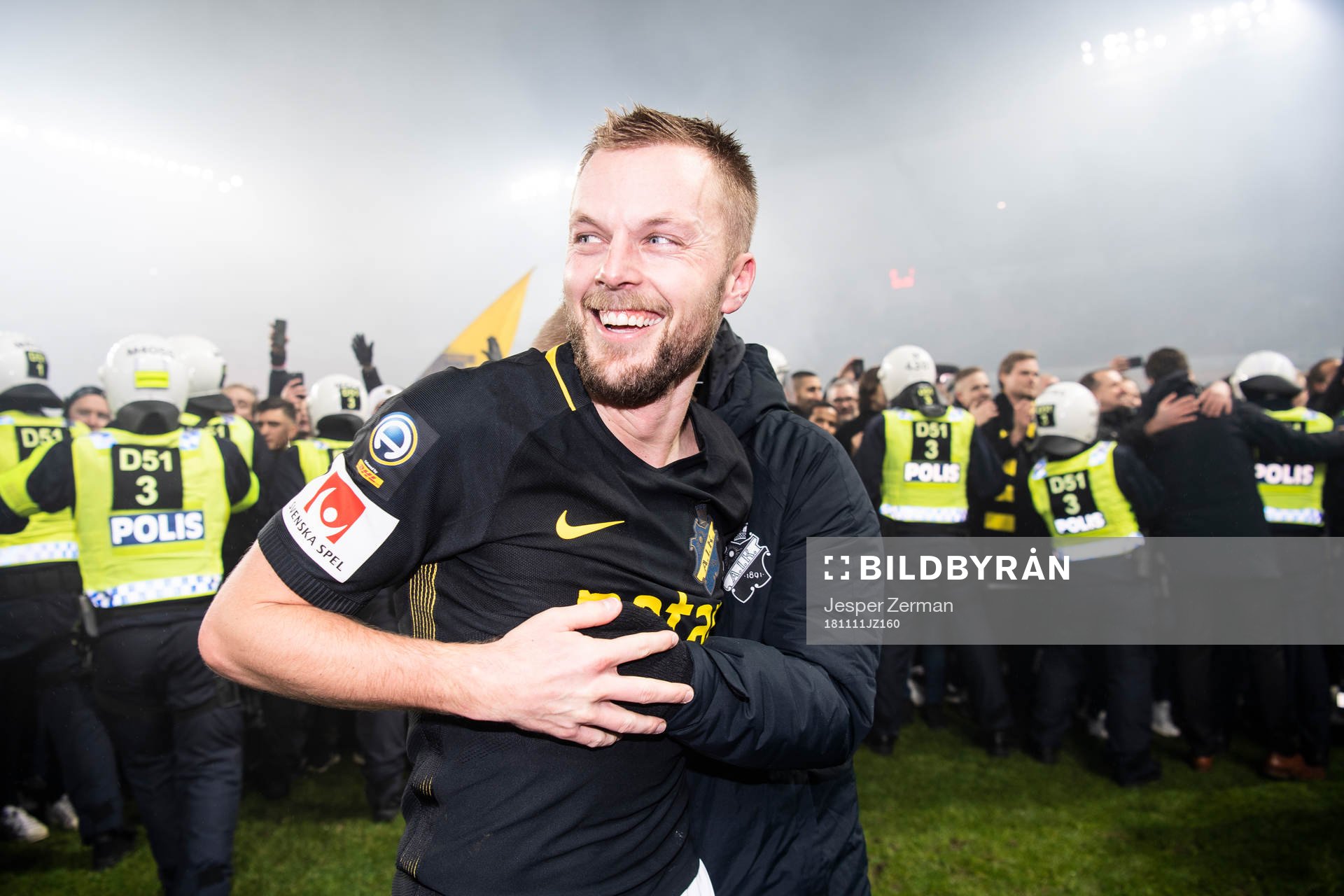 s Sebastian Larsson jublar