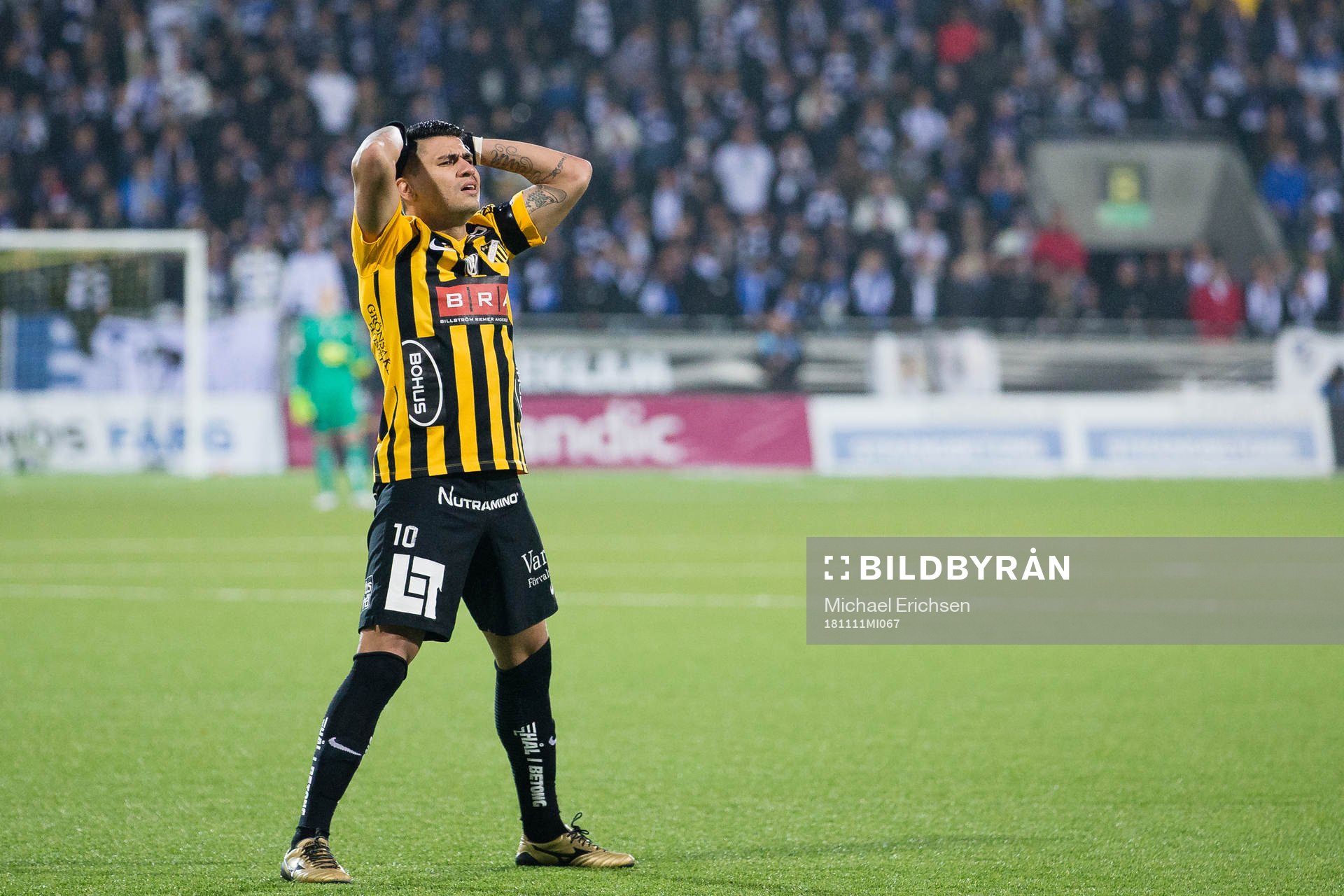 Häckens Paulinho deppar