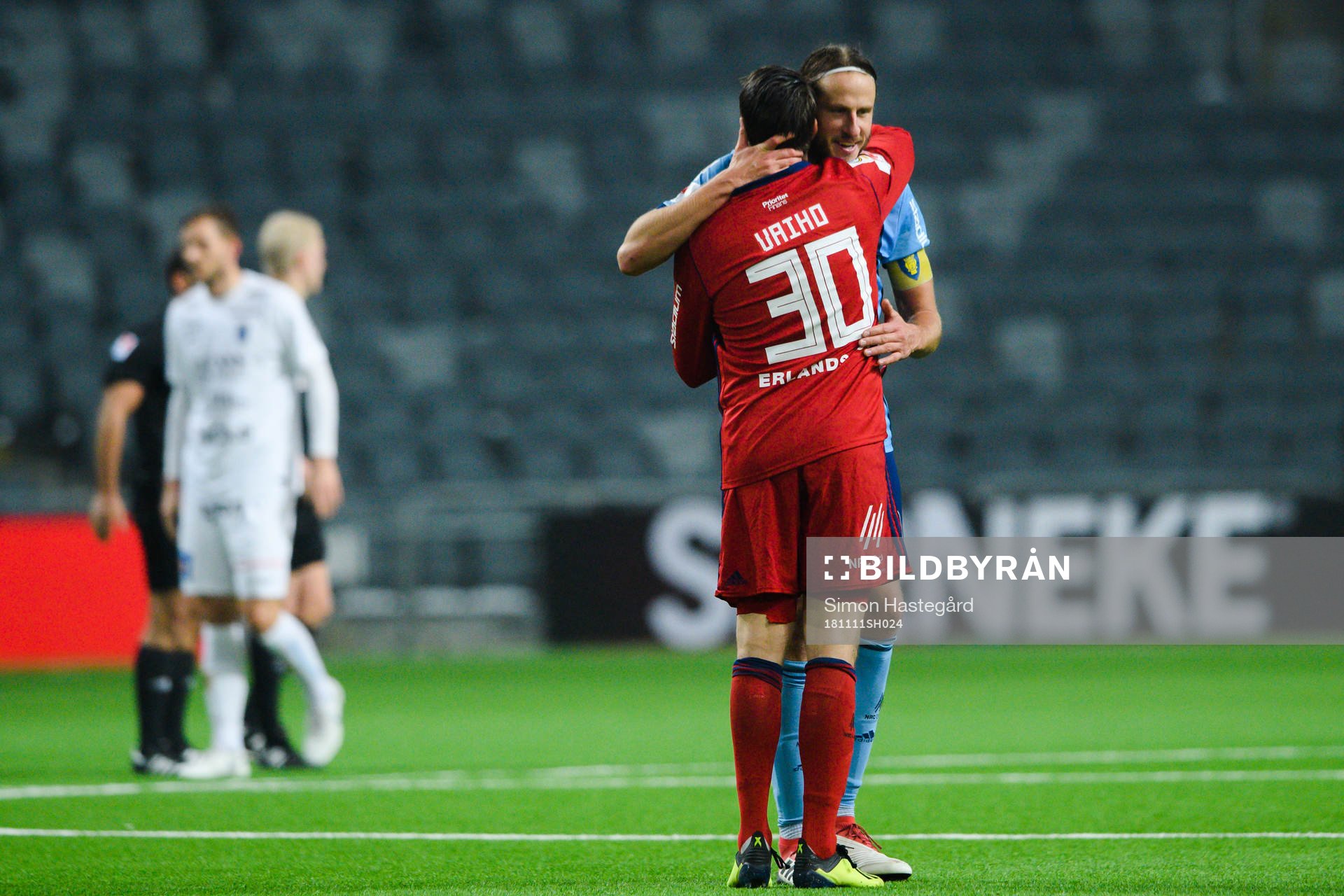 Djurgårdens målvakt Tommi Vaiho och Jonas Olsson