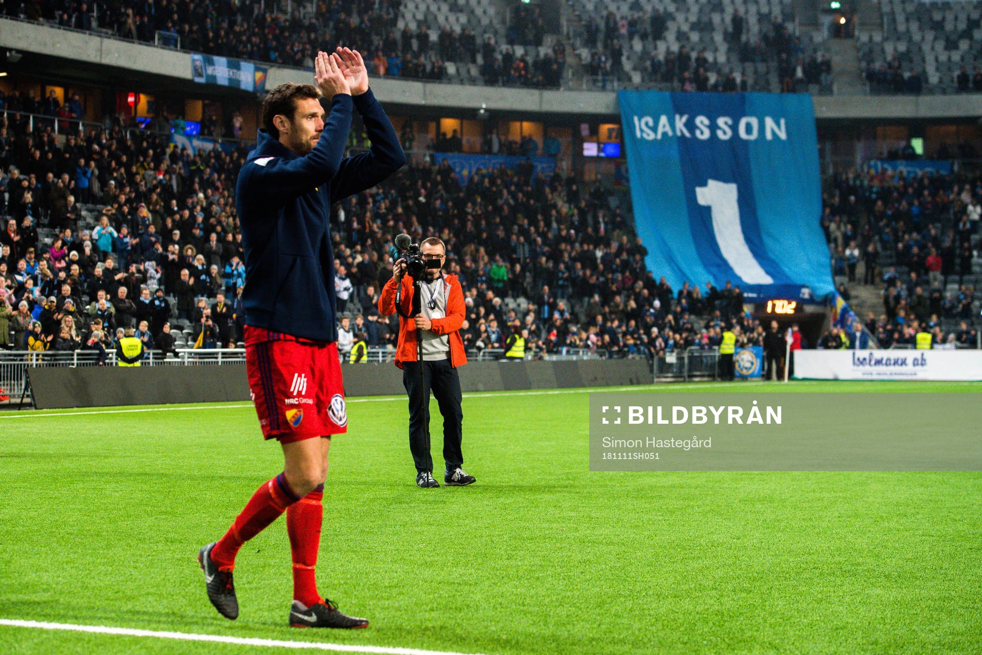 Djurgårdens målvakt Andreas Isaksson tackas av