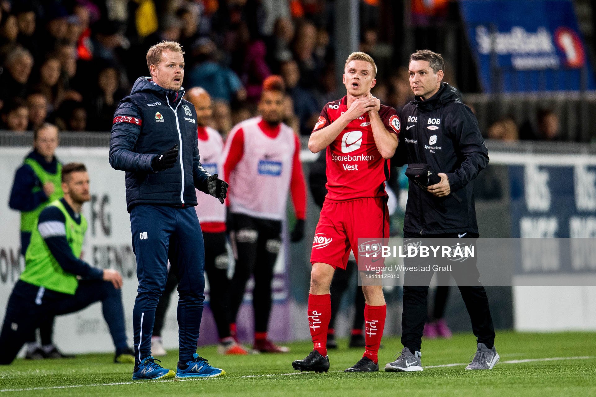 Taijo Teniste of Brann with an injury