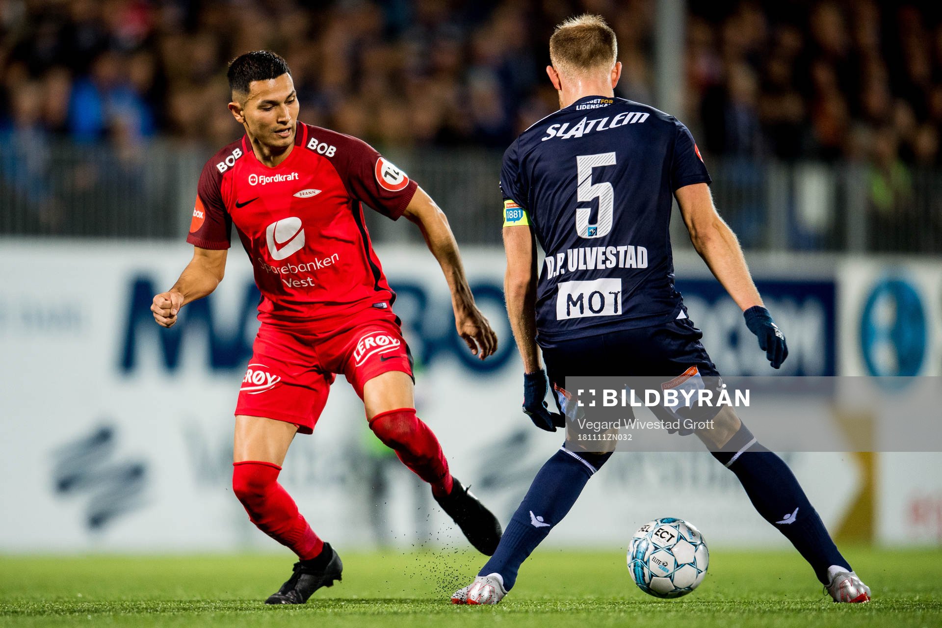 Deyver Vega of Brann and Dan Peter Ulvestad of Kristiansund