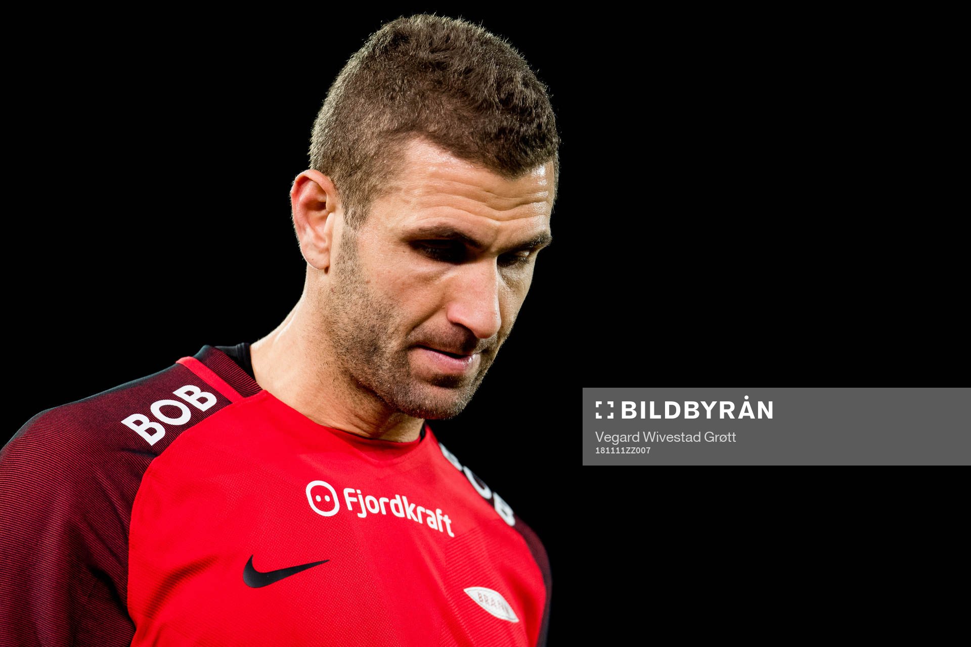 Azar Karadas of Brann looks dejected