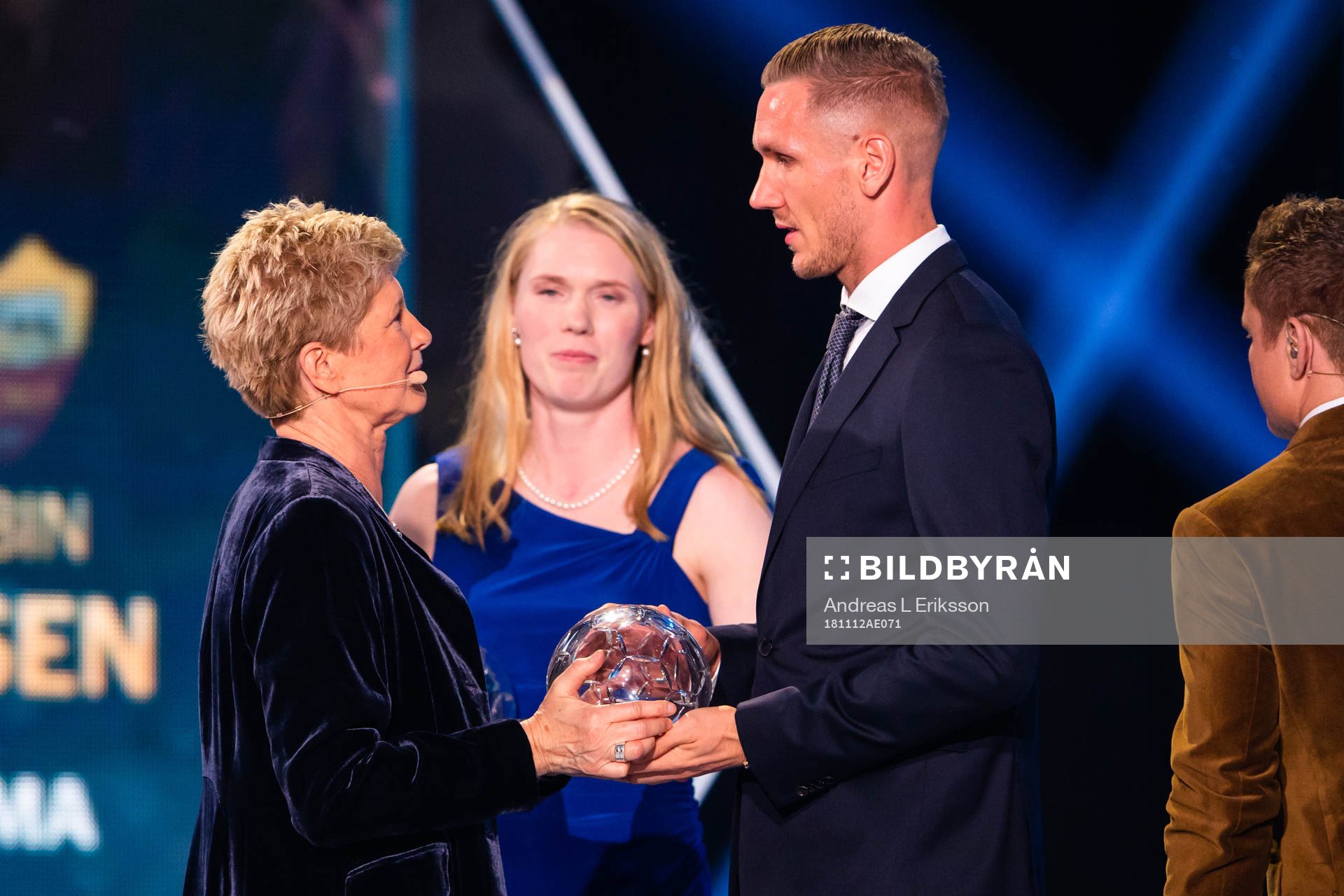 Robin Olsen och Hedvig Lindahl tilldelas Årets målvakt av