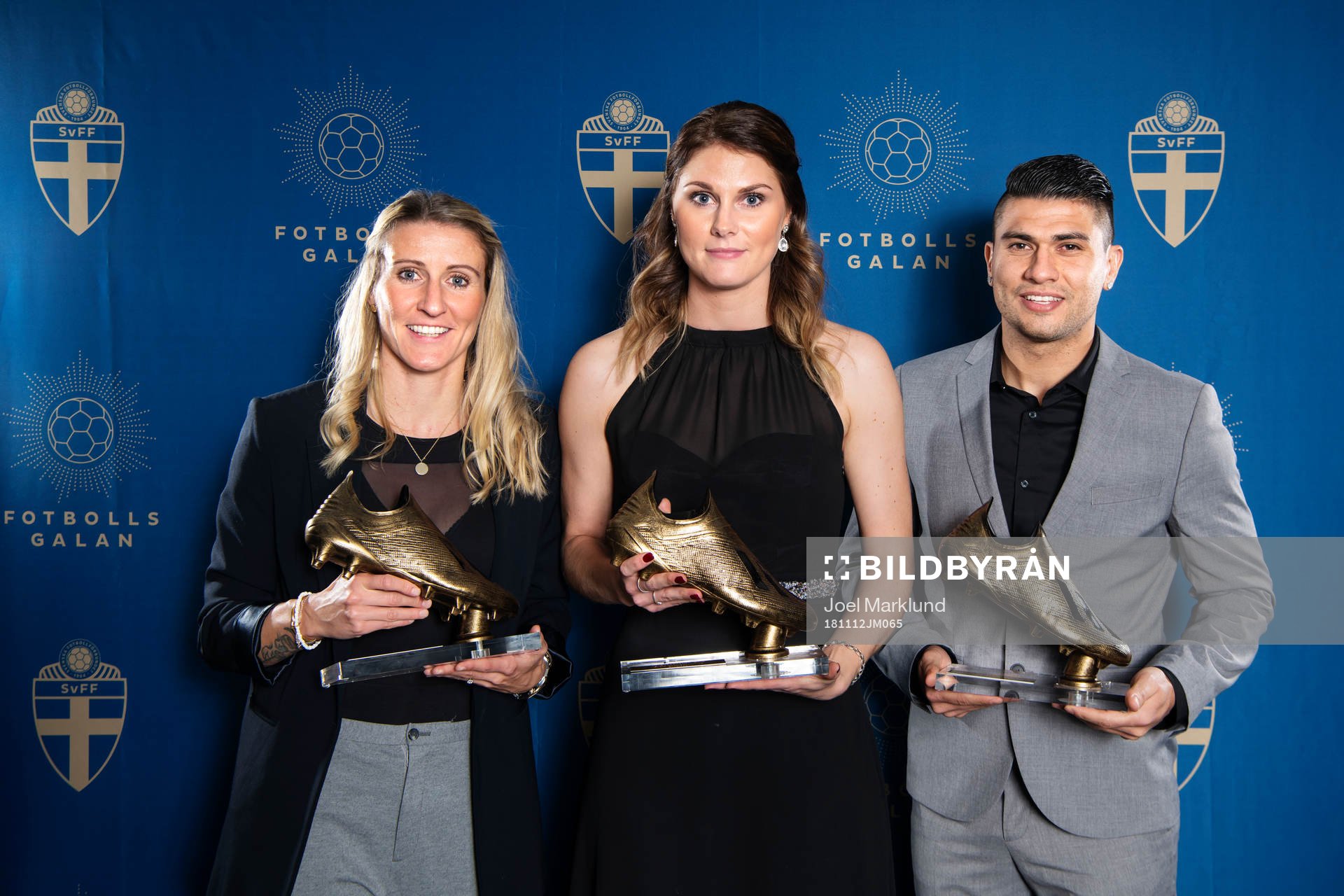 Årets Skyttekung Damallsvenskan, Anja Mittag, Årets Skyttedrottning Allsvenskan, Paulinho, och Årets Skyttedrottning Elitettan, Sandra Lagerbratt, poserar för en gruppbild under Fotbollsgalan den 12 november 2018 i Stockholm.