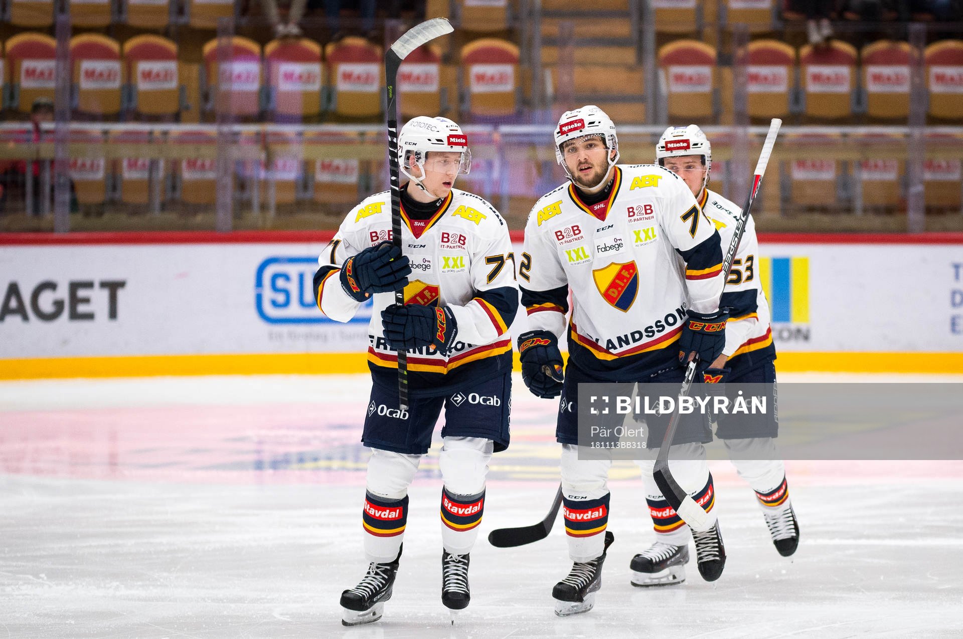 Djurgårdens Emil Bemström och Jonathan Davidsson jublar