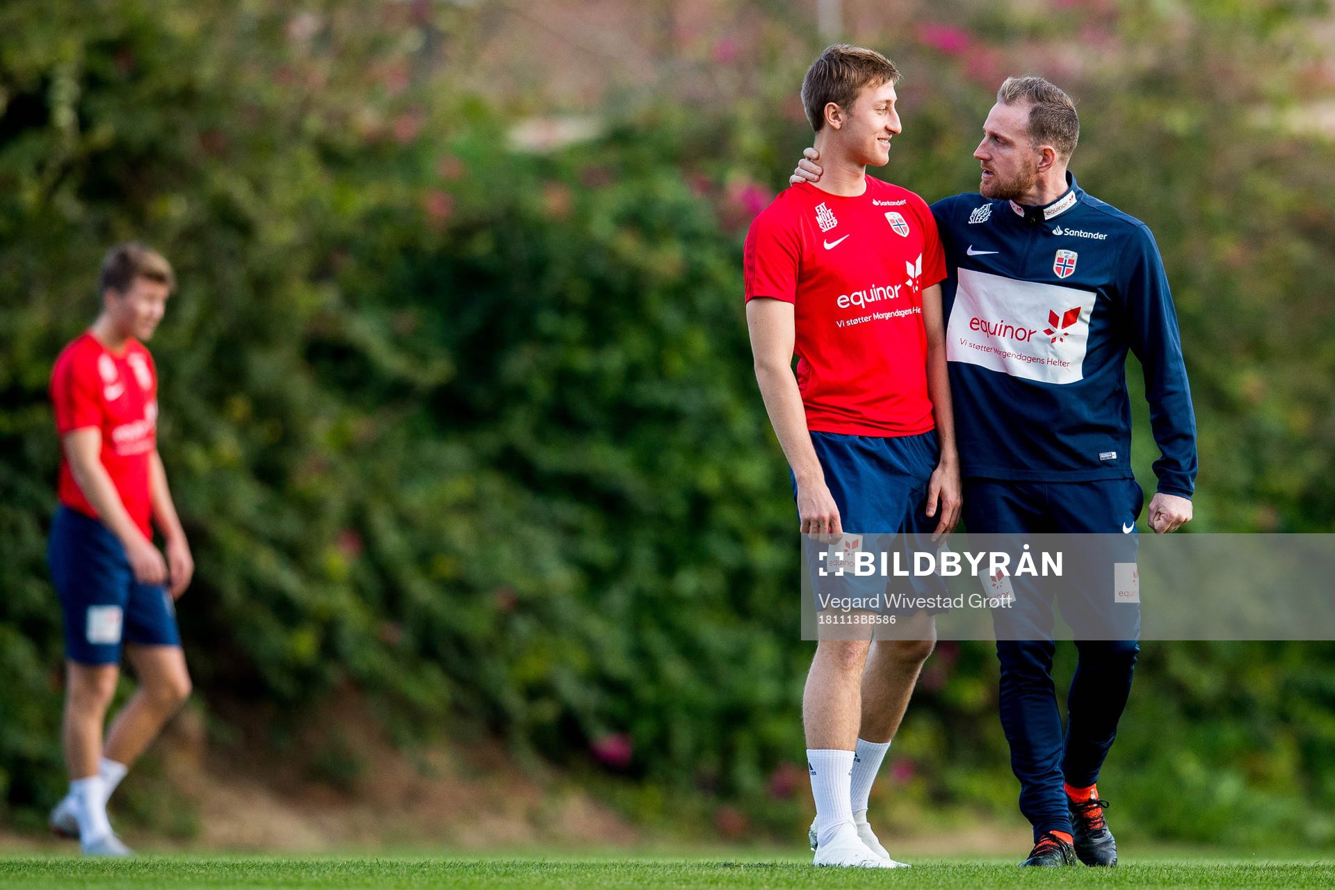 Adnan Hadzic of Norway and Håkon Wibe-Lund, U20 coach