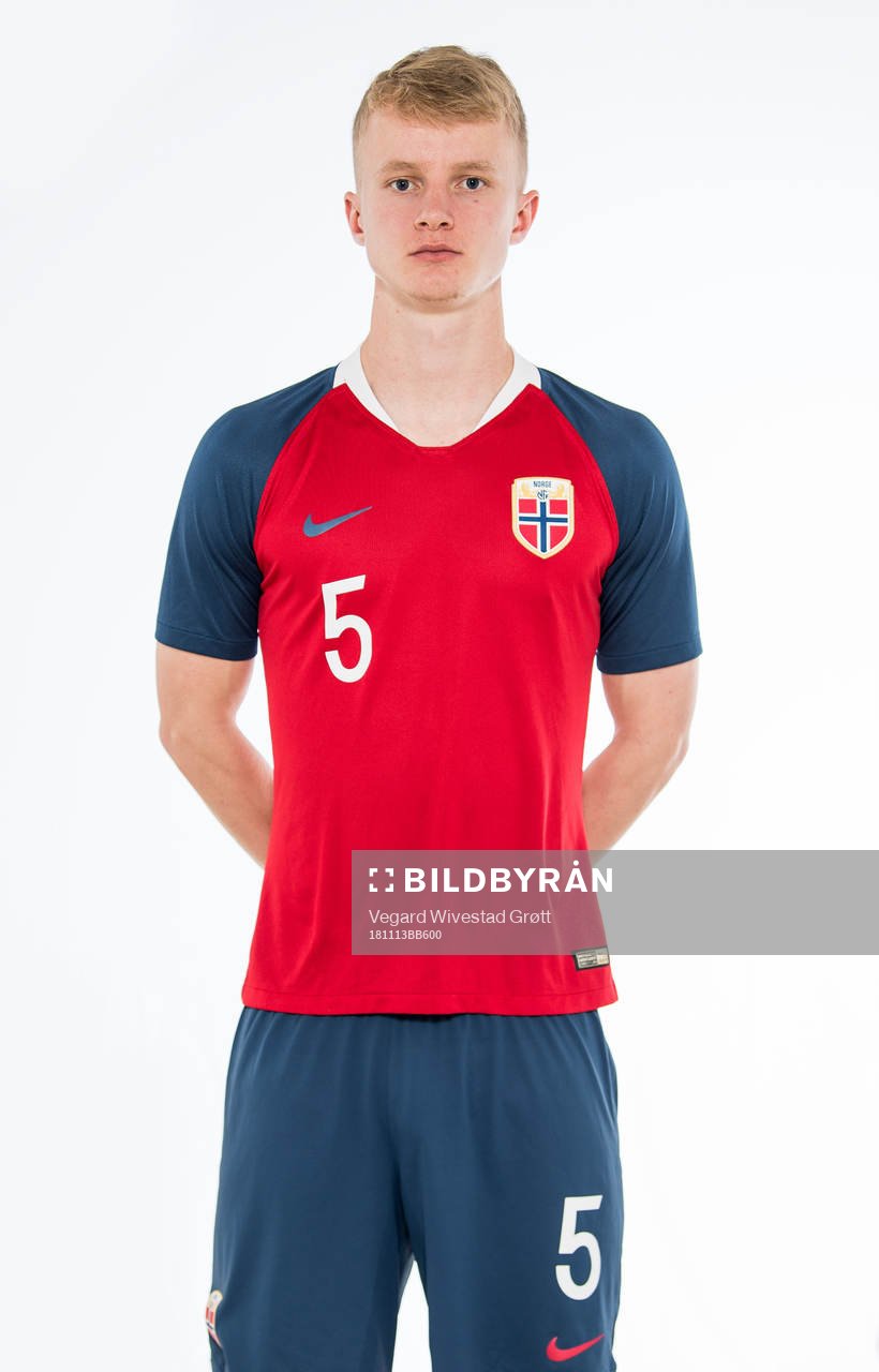 Arnar Gudjonsson of Norway poses for a portrait on November 13, 2018 in La Manga.