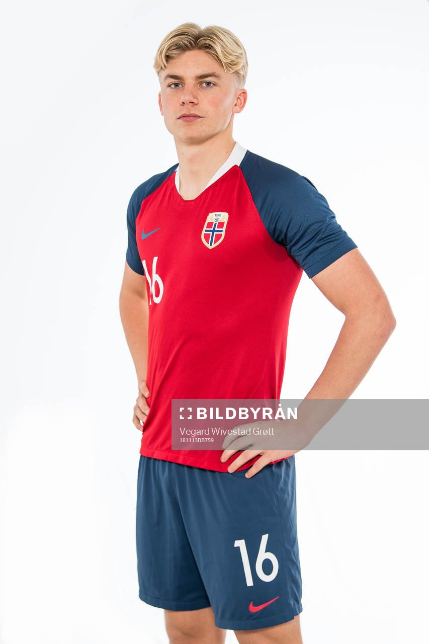 Tobias Borchgrevink Børkeeiet of Norway poses for a
