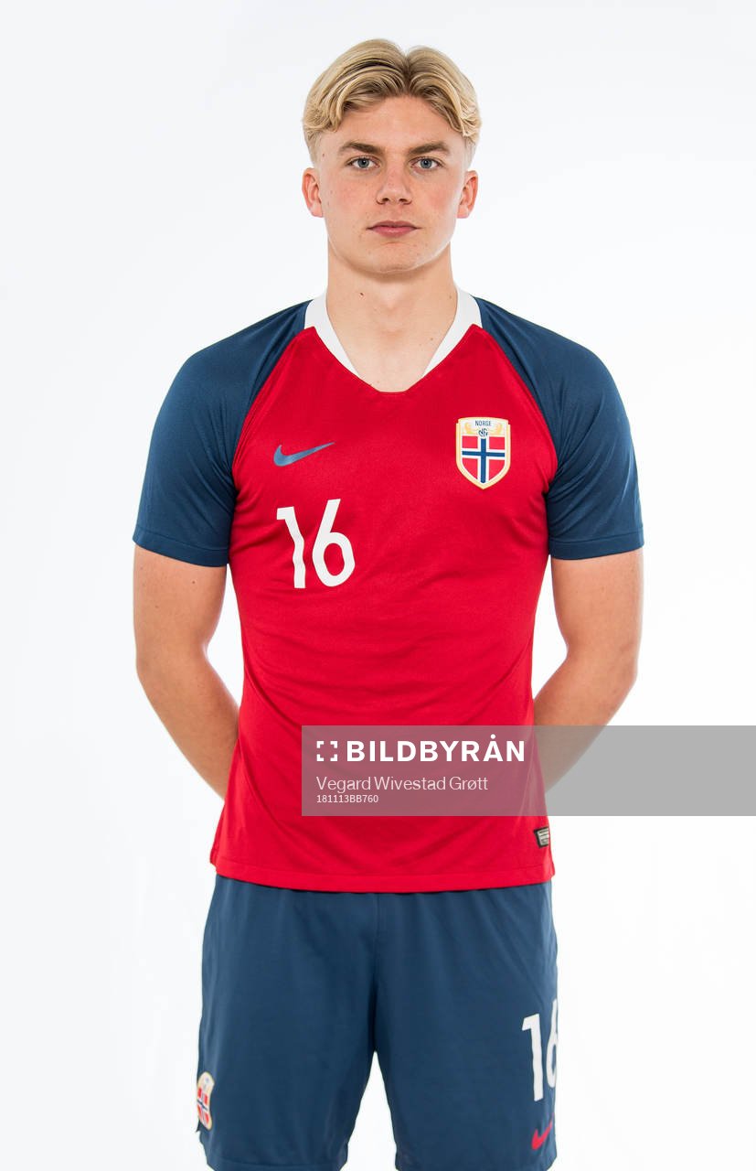 Tobias Borchgrevink Børkeeiet of Norway poses for a
