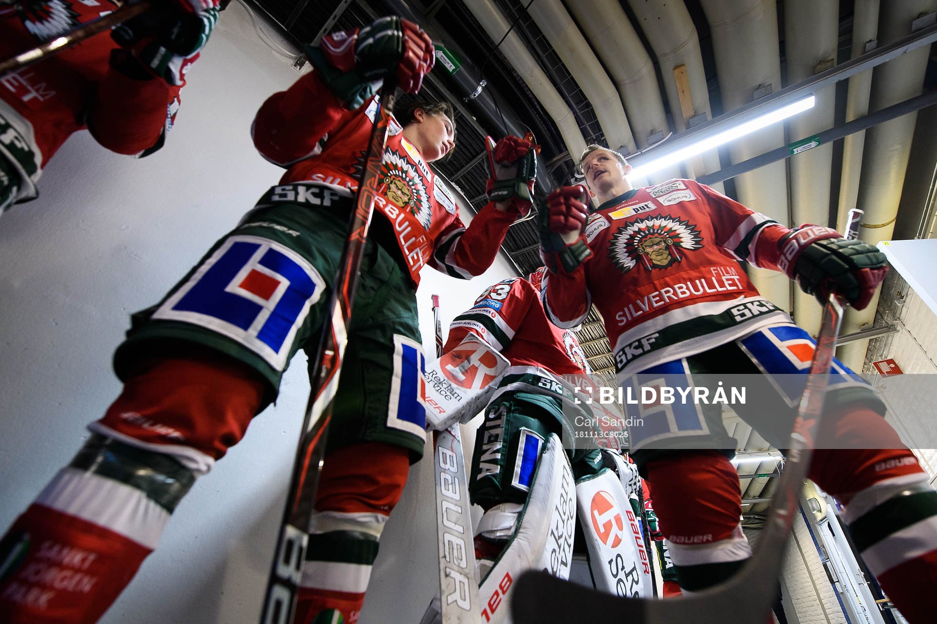 Frölundas Oliwer Fjällström och Max Friberg innan