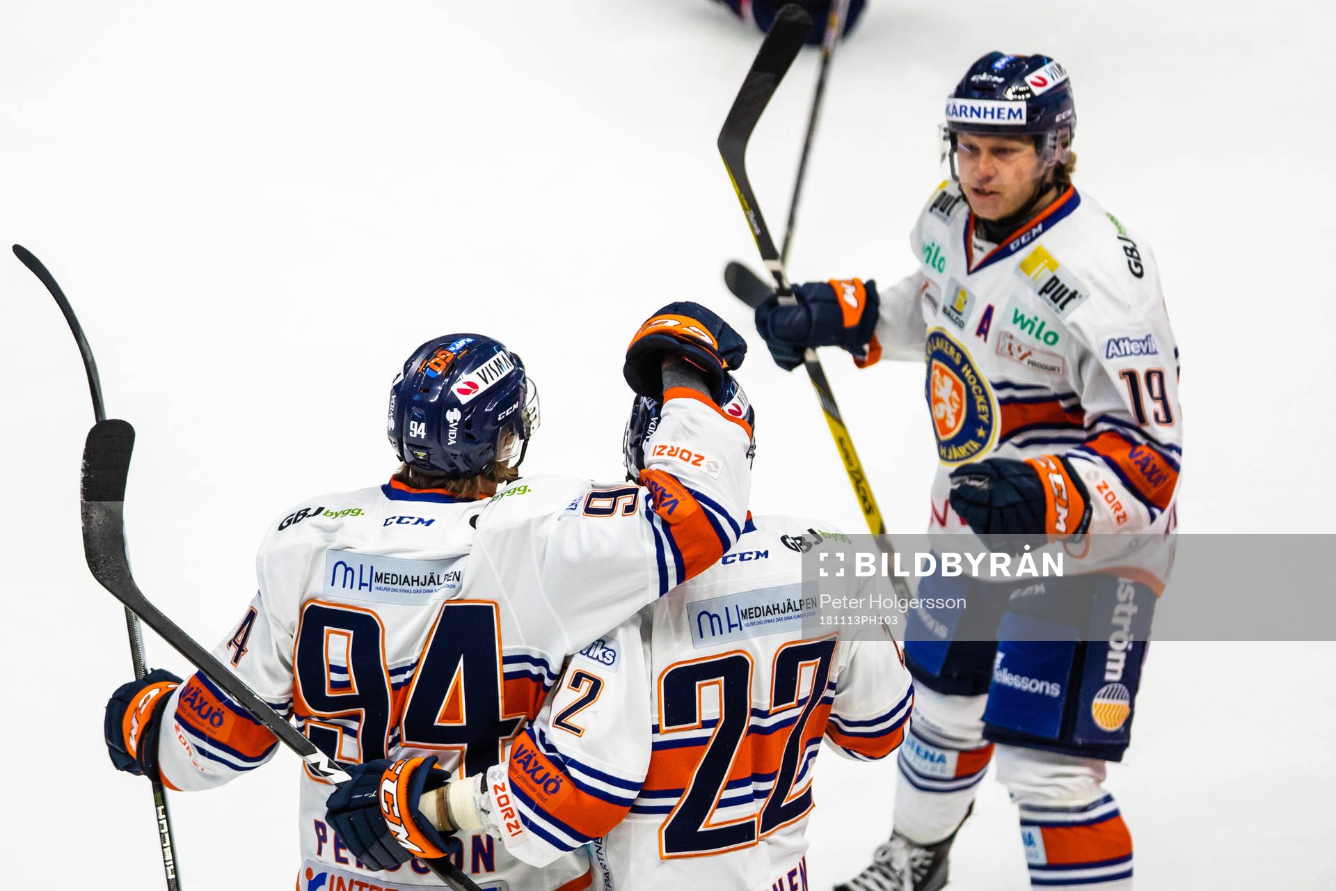 Växjös Joel Persson jublar