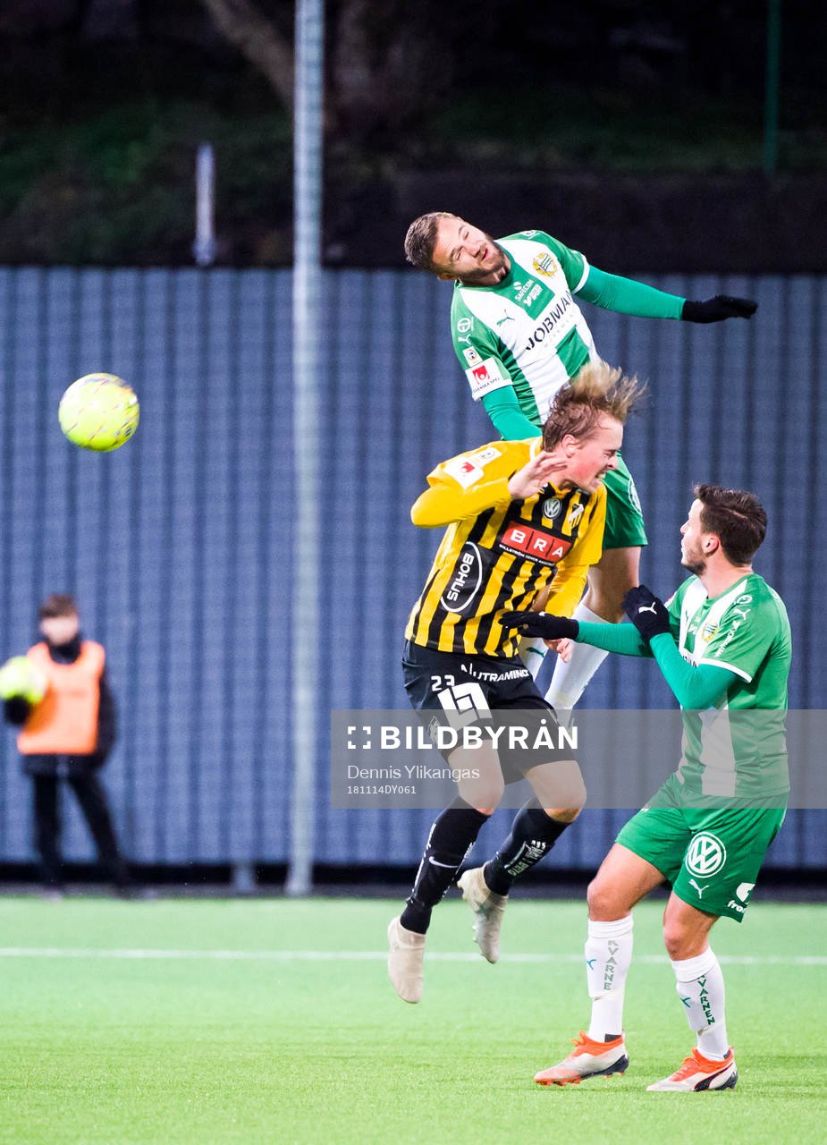 Hammarbys Mats Goberg Solheim och Häckens Robin Strömberg