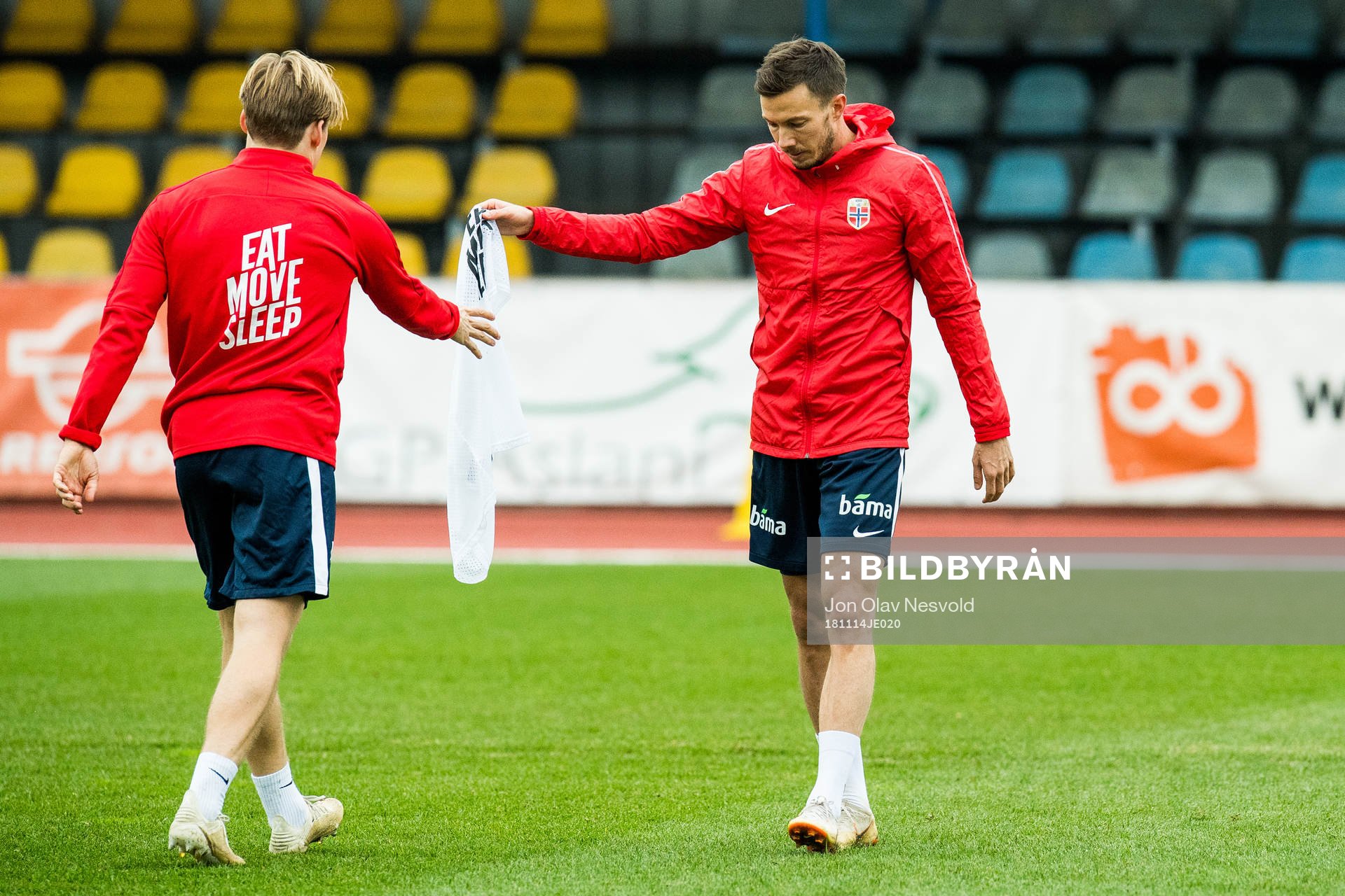 Jonas Svensson and Martin Linnes of Norway