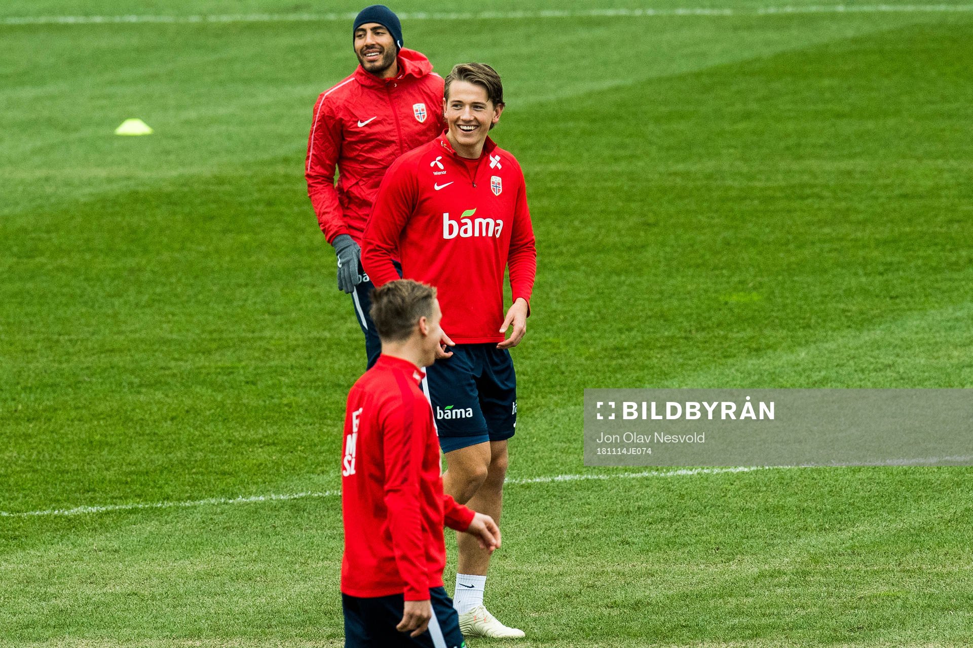 Haitam Aleesami and Sander Berge of Norway