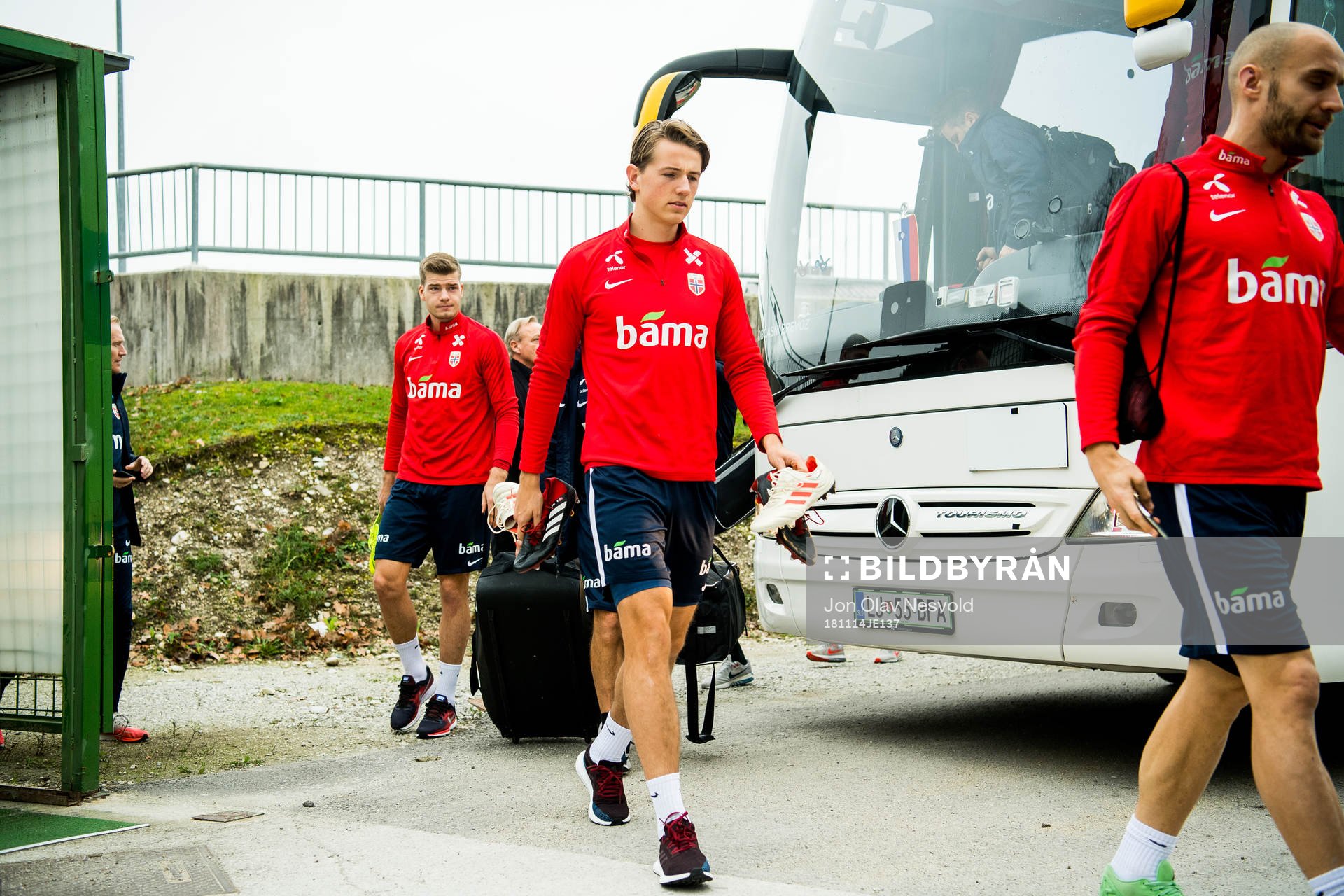 Alexander Sørloth and Sander Berge of Norway