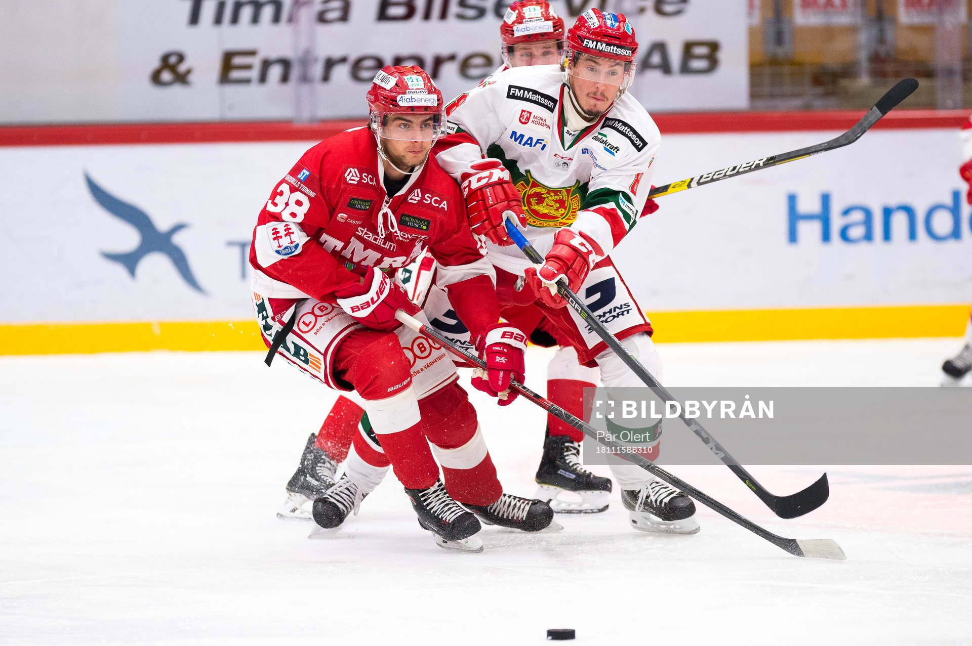 Timrås Jacob Olofsson och Moras Robin Johansson