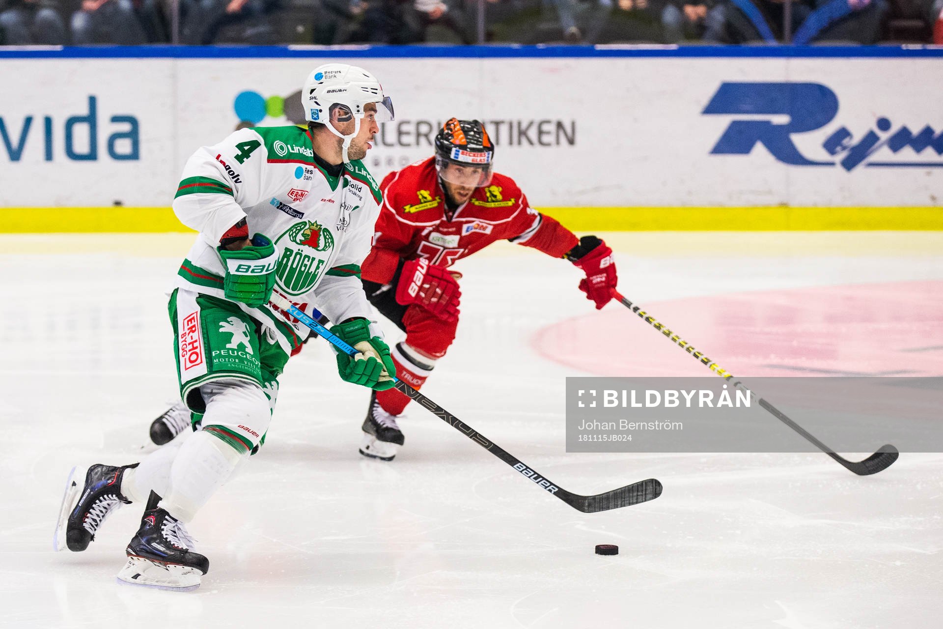 Rögles Kodie Curran och Örebros Aaron Palushaj