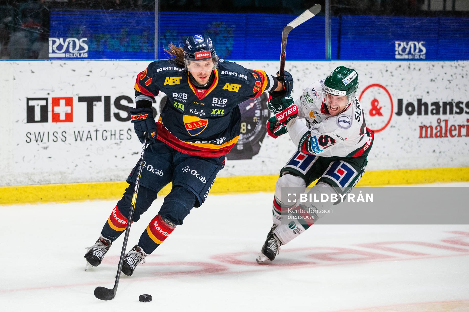 Djurgårdens Axel Jonsson Fjällby och Frölundas Mats