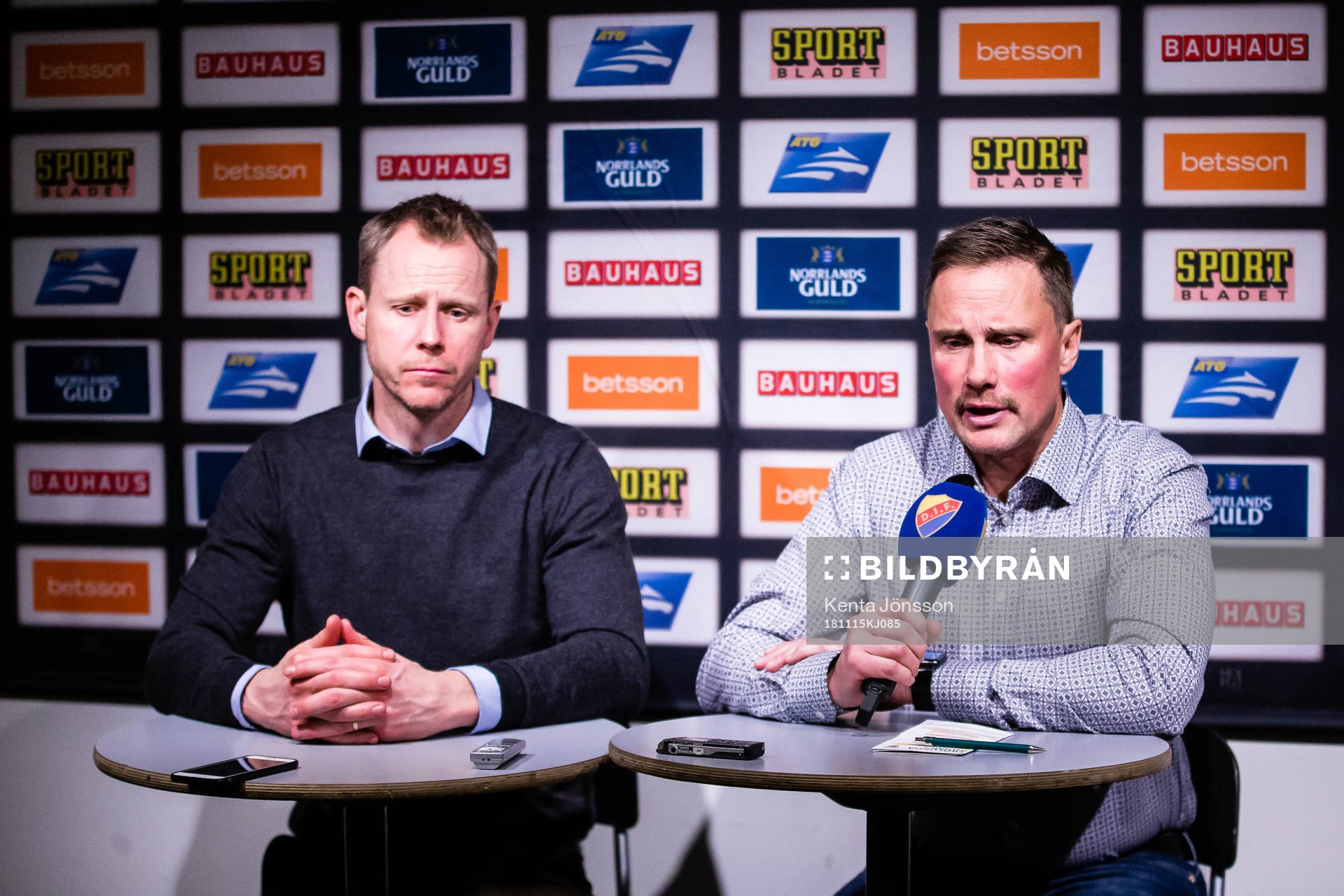 Djurgårdens tränare Robert Ohlsson och Frölundas