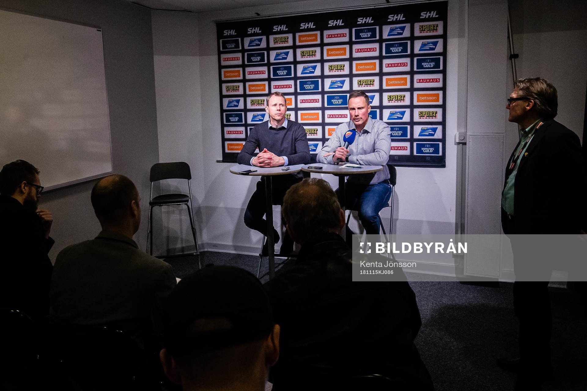 Djurgårdens tränare Robert Ohlsson och Frölundas