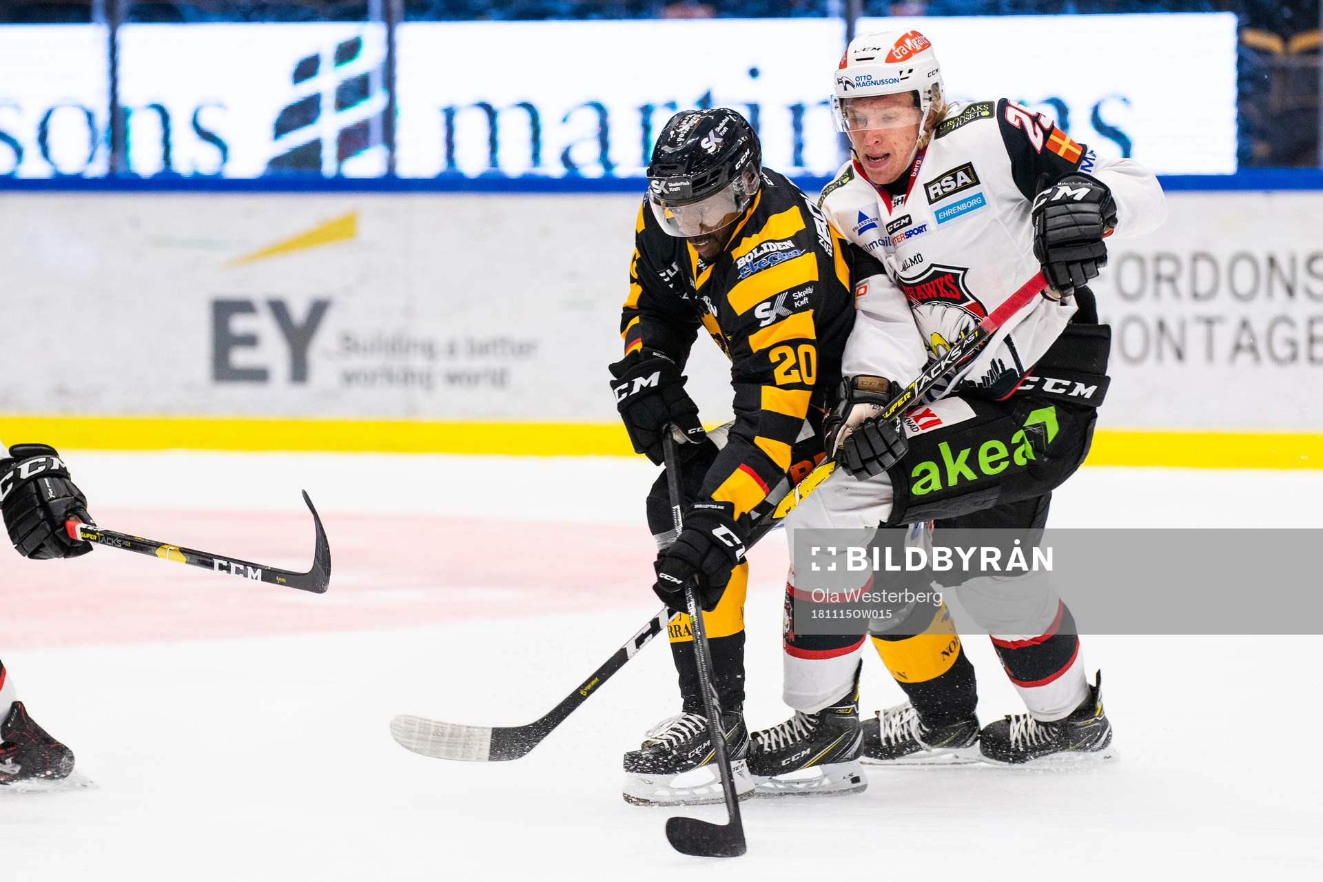 Skellefteås Edwin Hedberg och Malmö Redhawks Marcus
