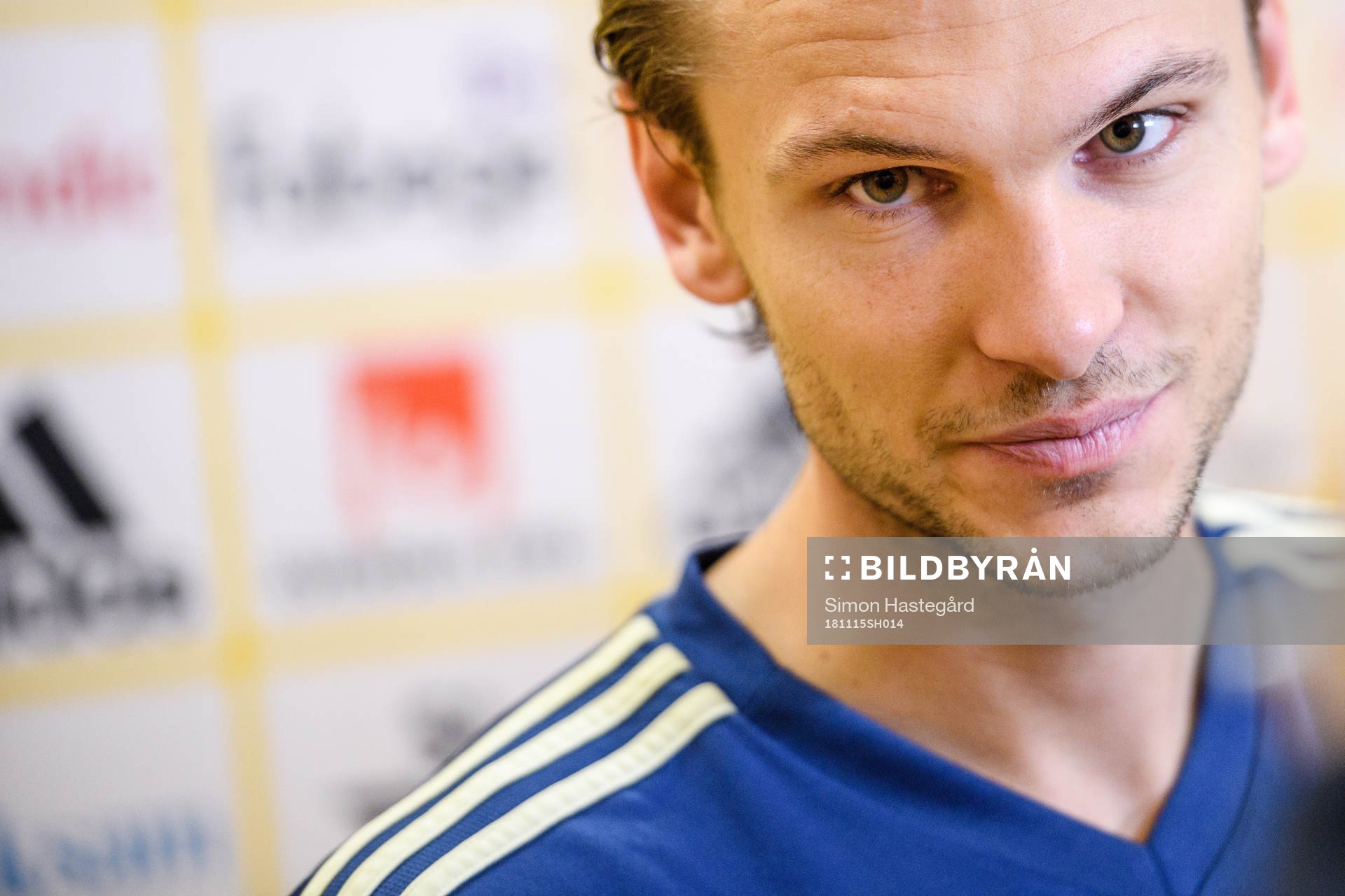 Albin Ekdal i mixed zone